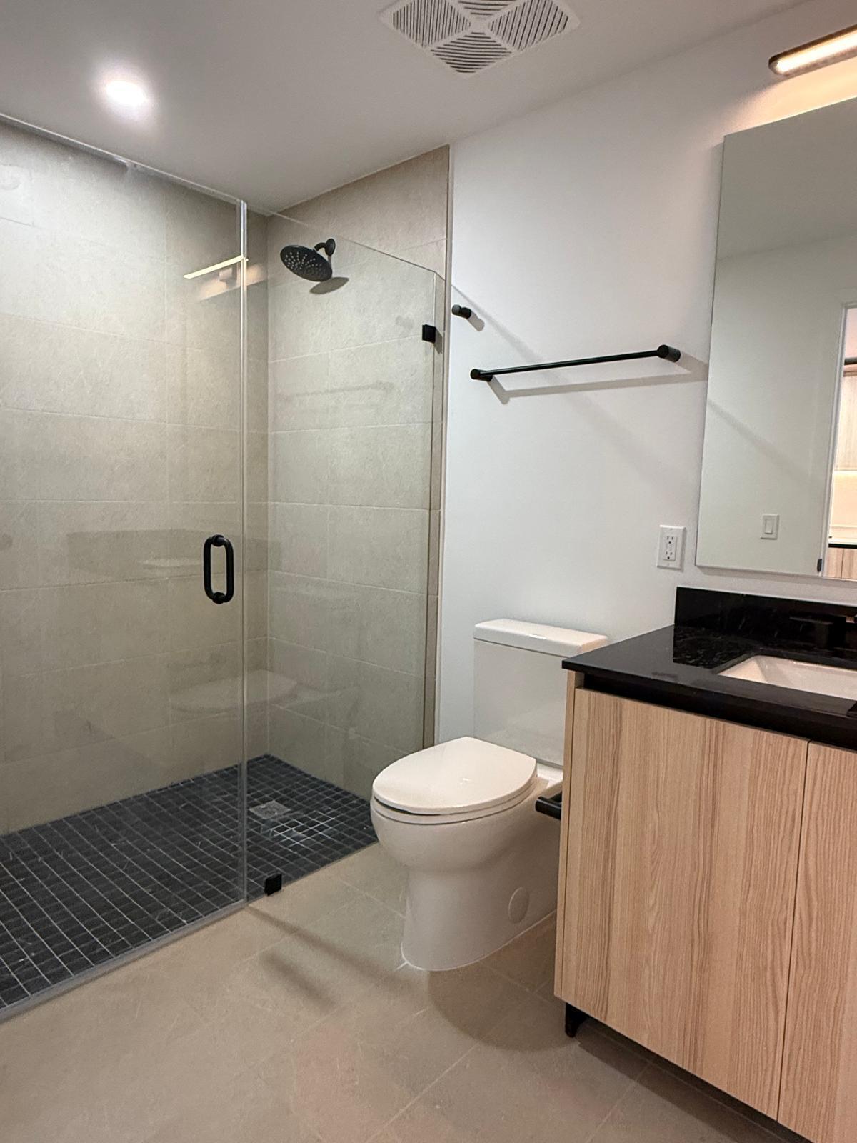 225 N Miami #804 Miami, FL 33128