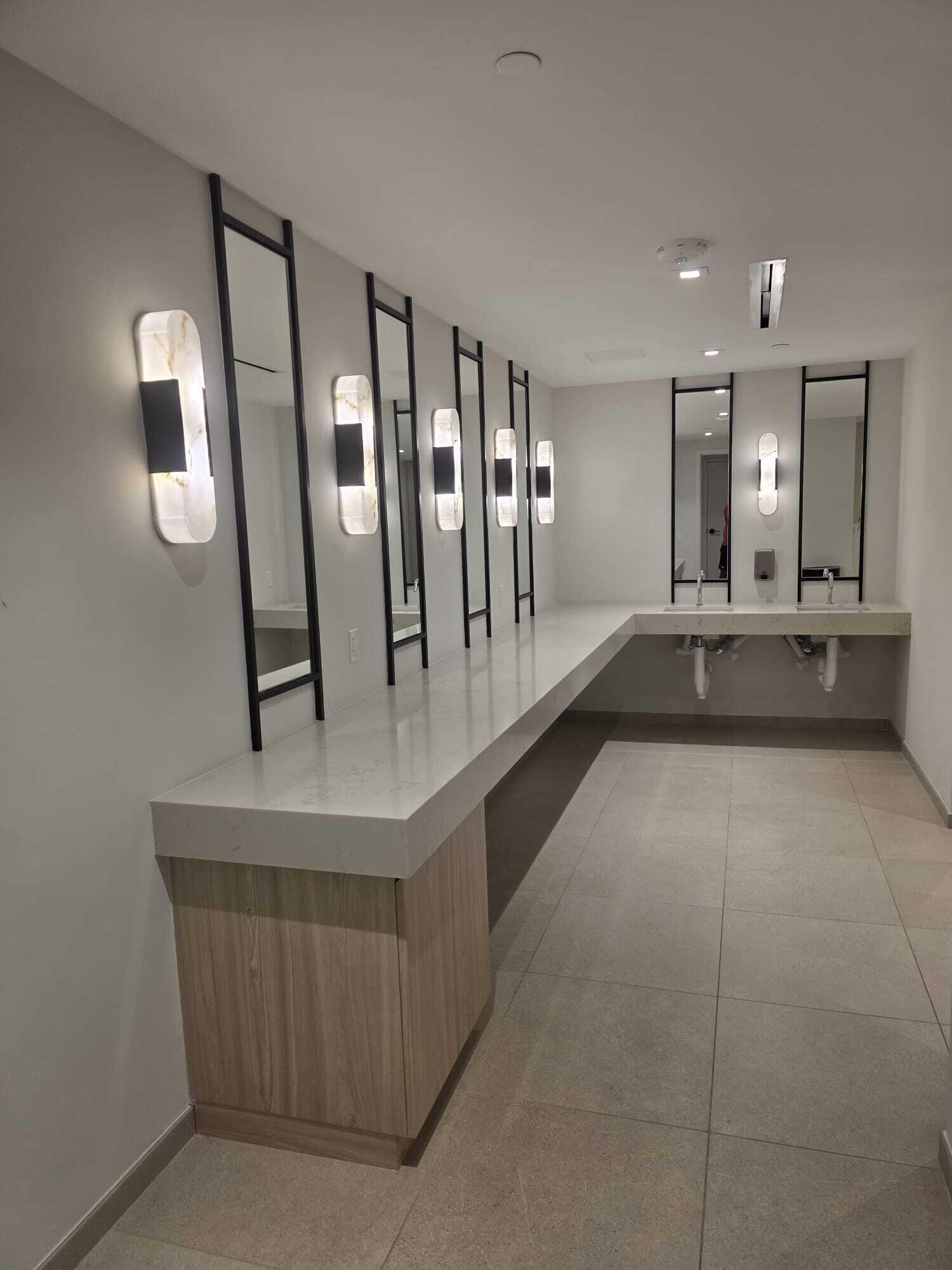 225 N Miami #804 Miami, FL 33128