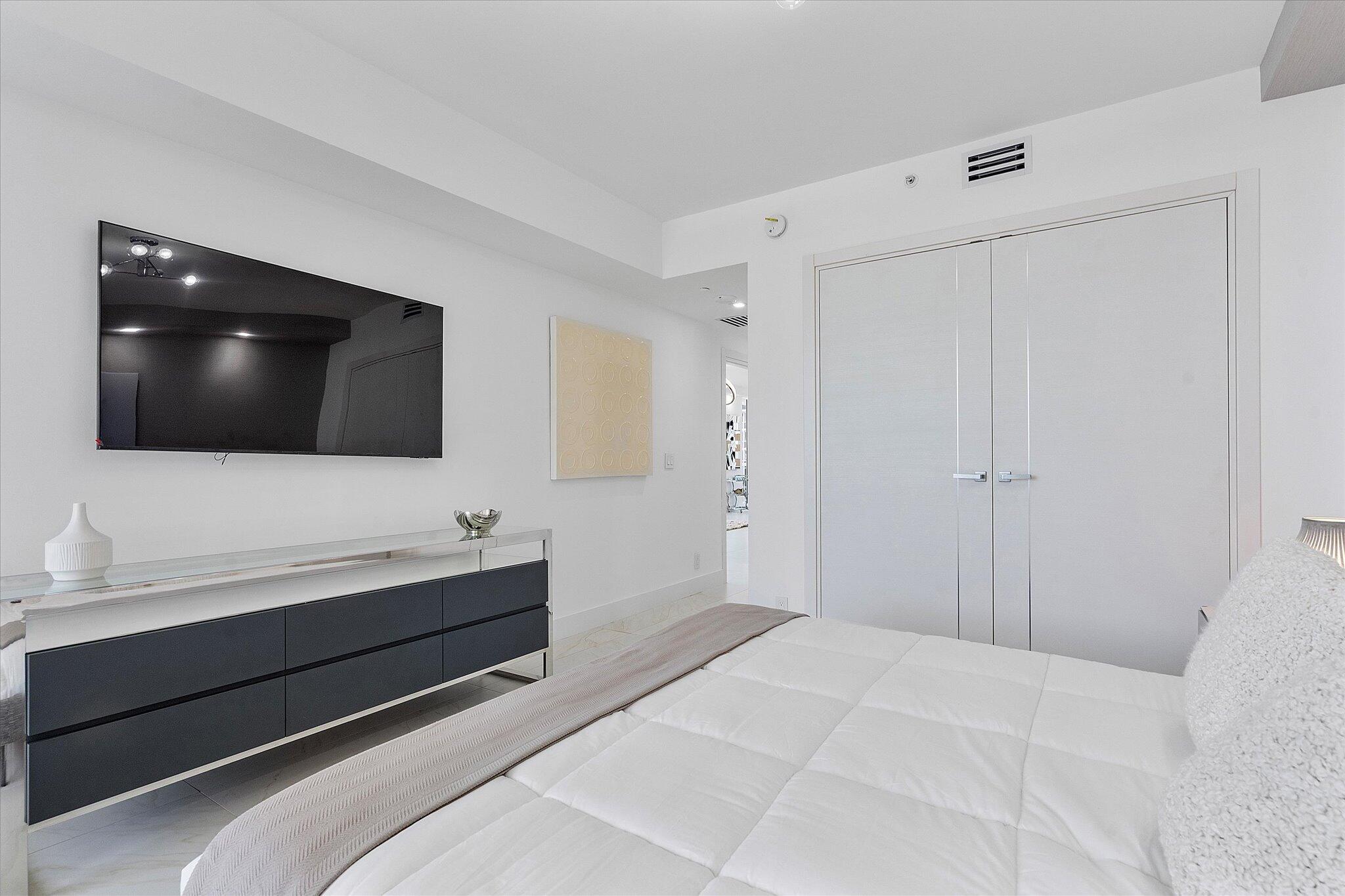 3100 N Ocean #1501 Fort Lauderdale, FL 33308