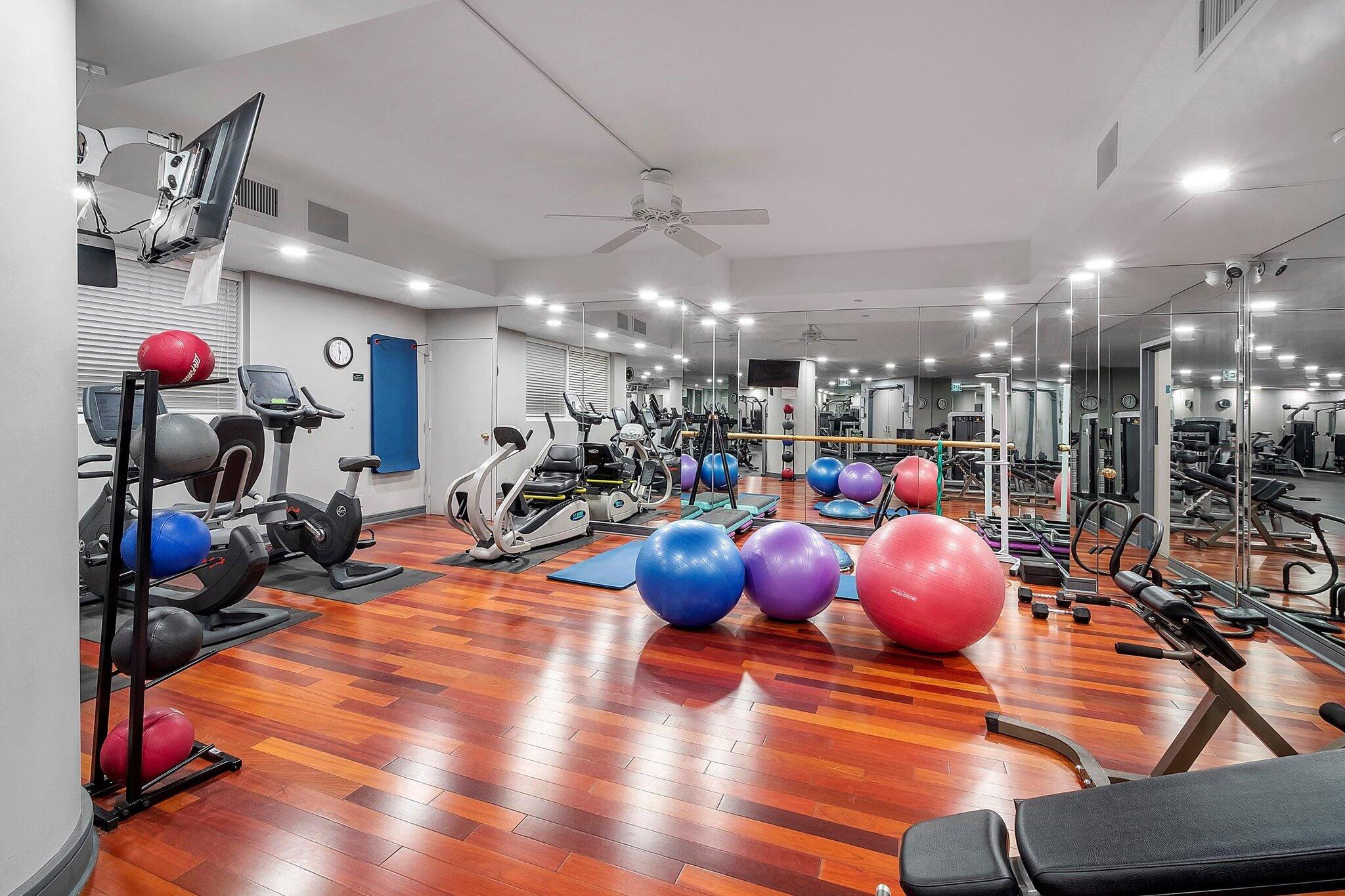 3100 N Ocean #1501 Fort Lauderdale, FL 33308