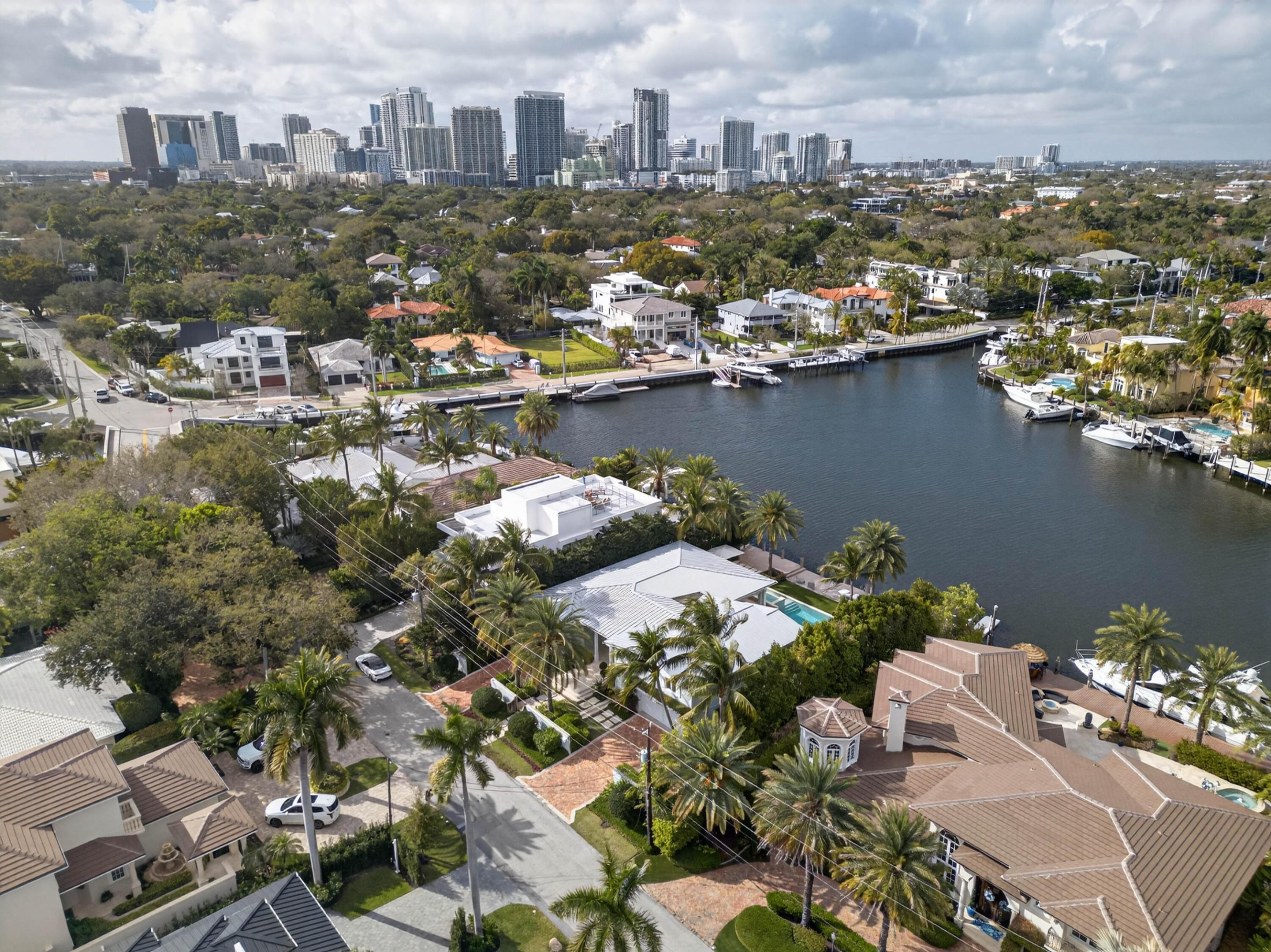 1605 SE 9th Fort Lauderdale, FL 33316