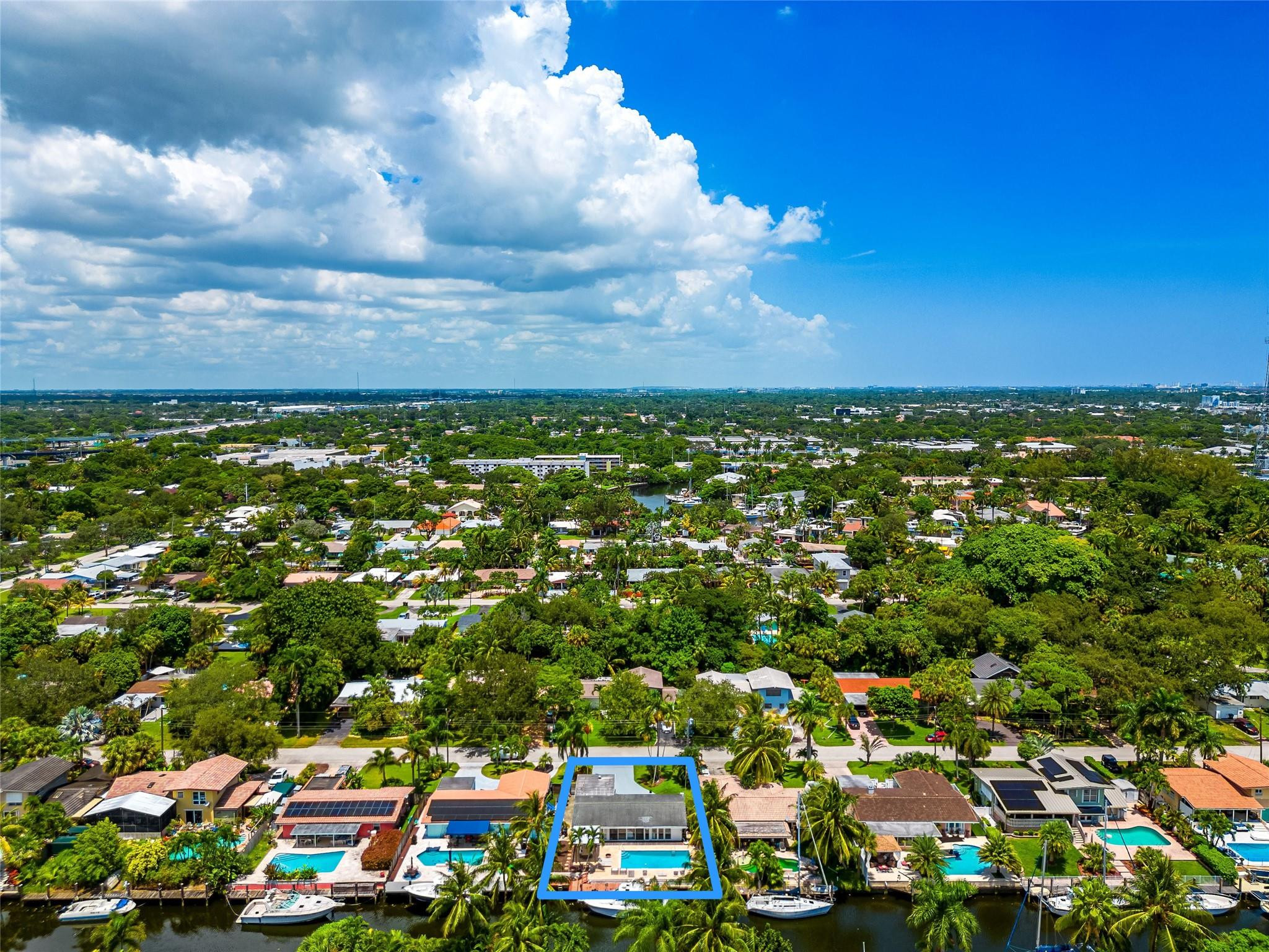 1704 SW 4th Fort Lauderdale, FL 33312