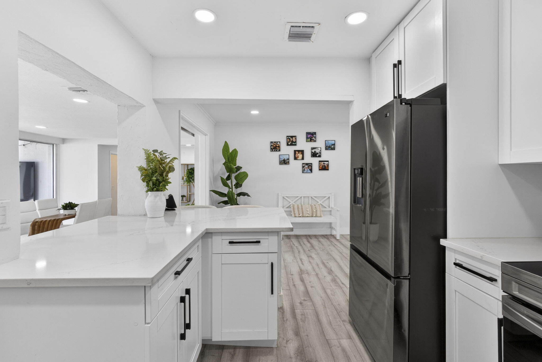 326 Alhambra West Palm Beach, FL 33405