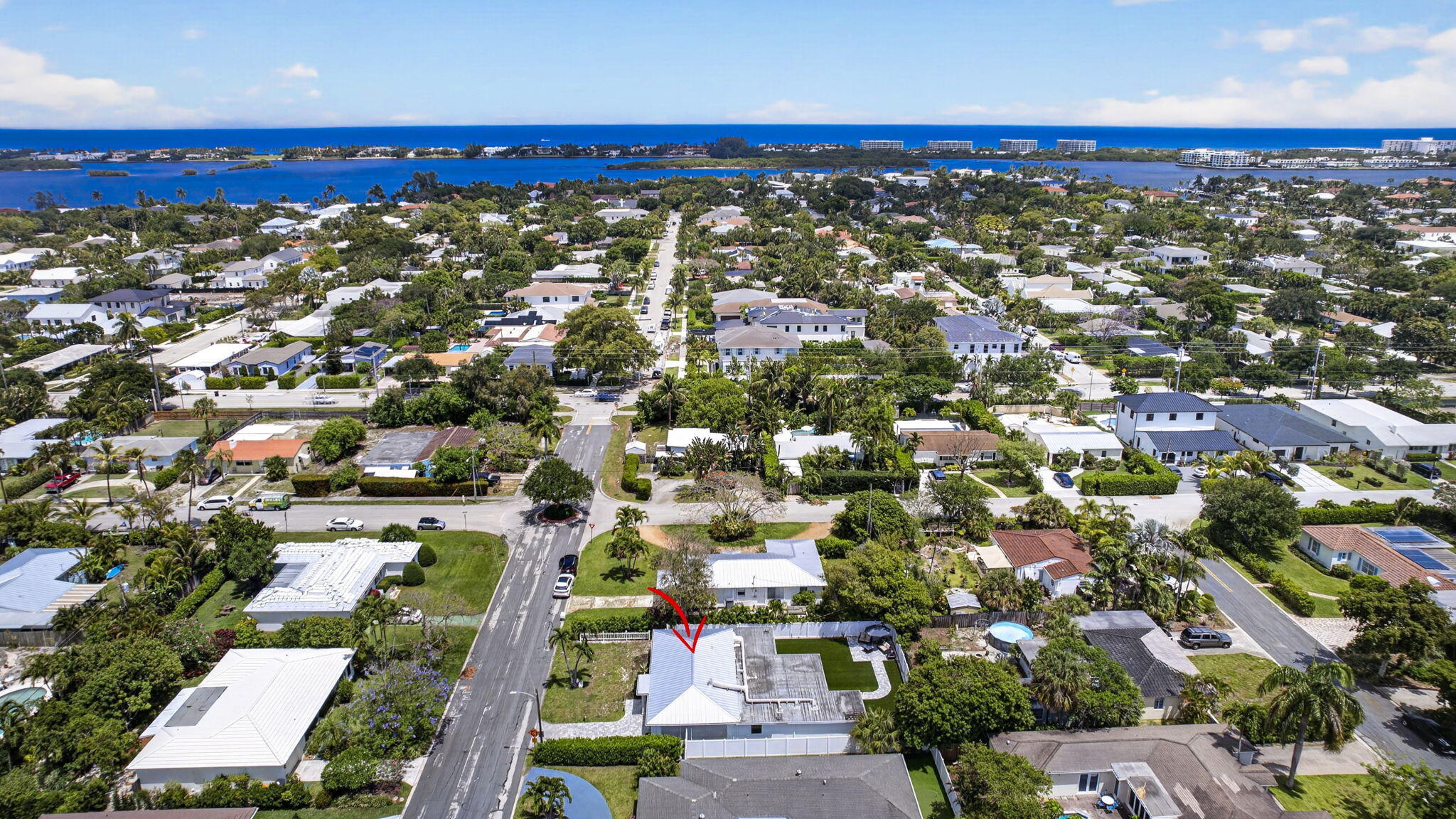 326 Alhambra West Palm Beach, FL 33405