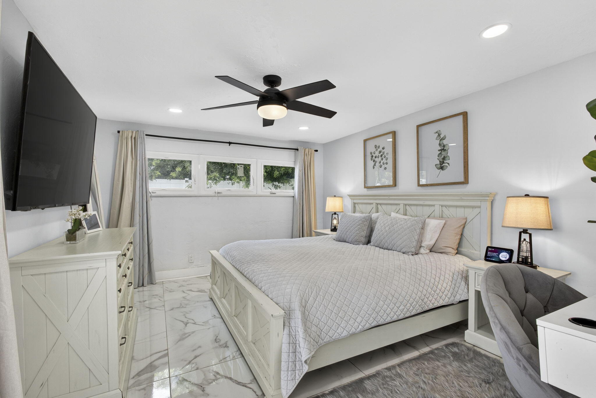 326 Alhambra West Palm Beach, FL 33405
