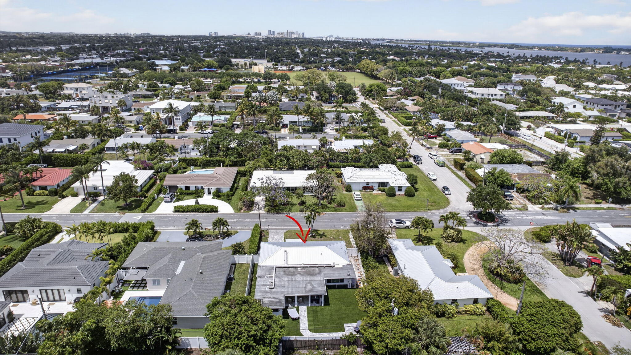 326 Alhambra West Palm Beach, FL 33405