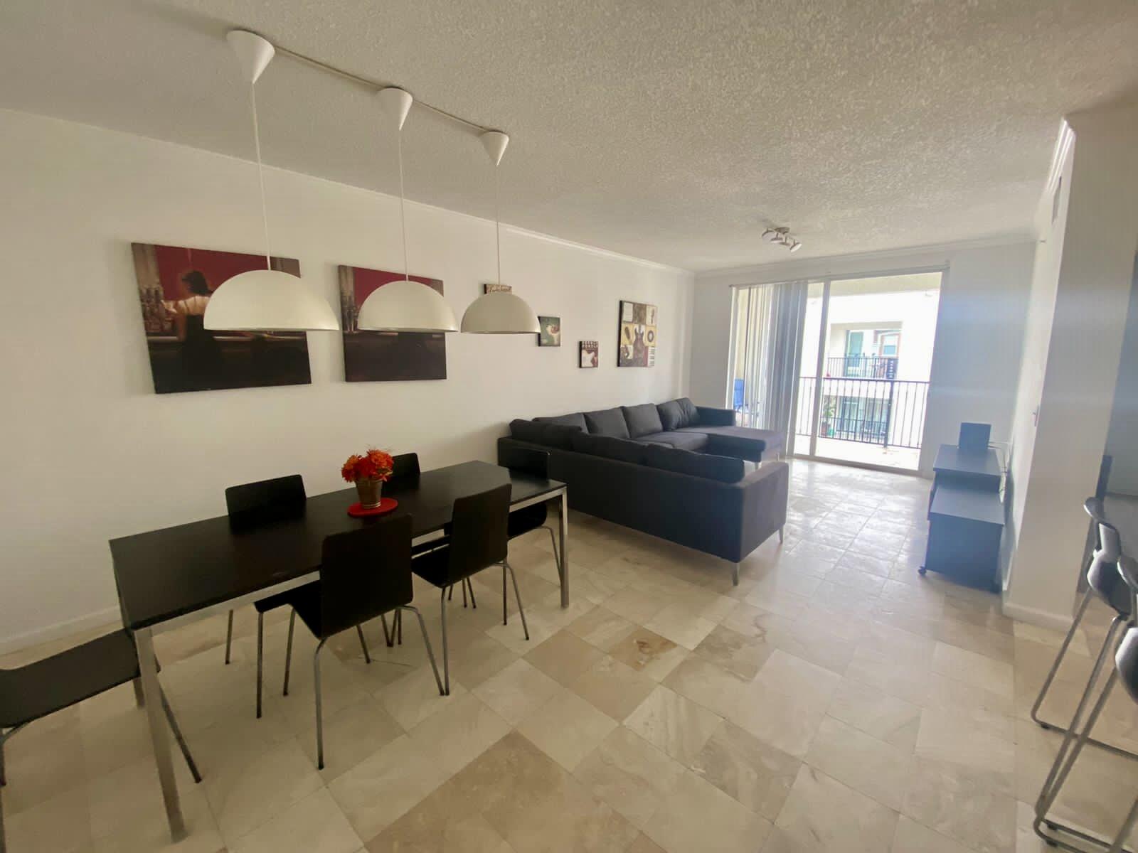 image Porto Bellagio Condo1
