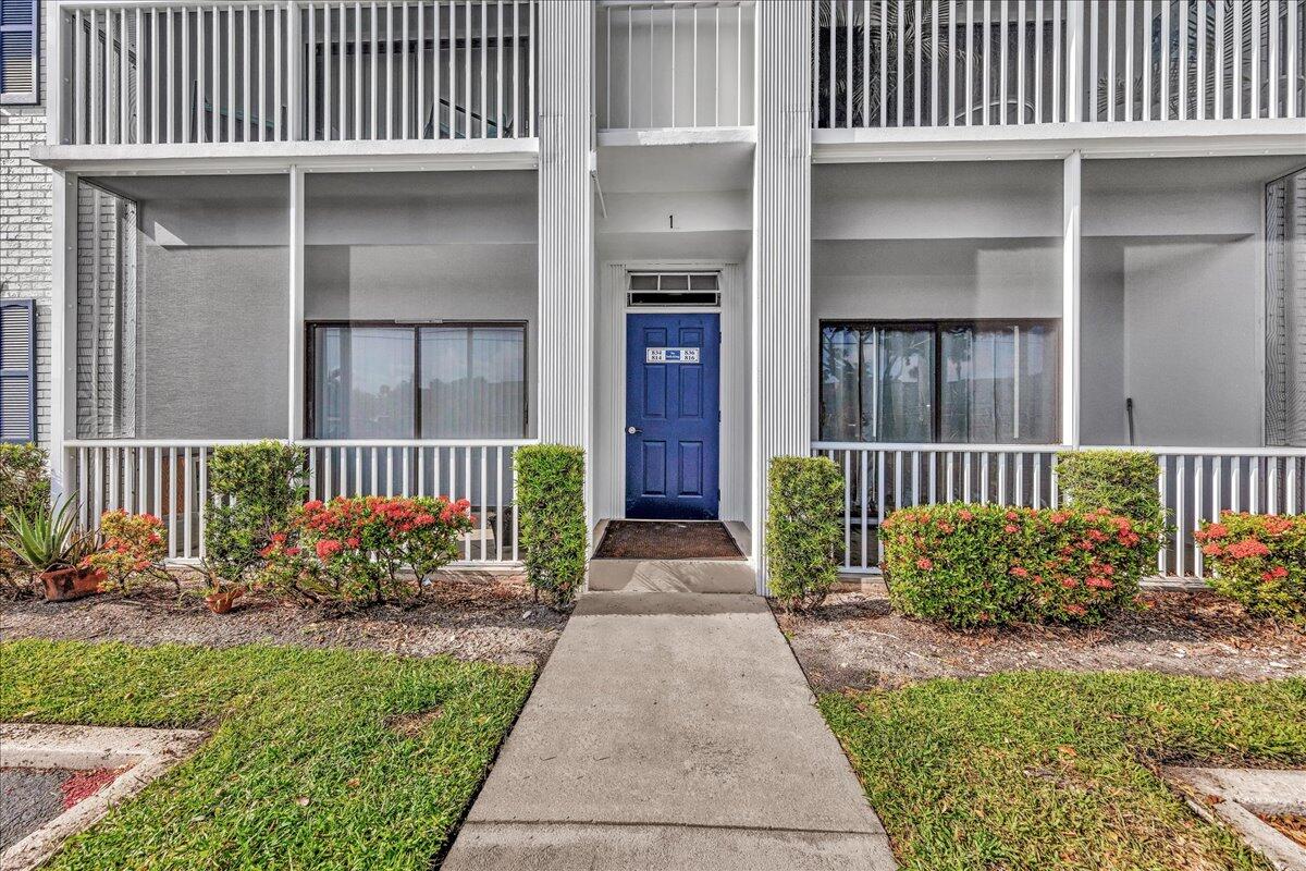 180 Cypress Clb Dr #816