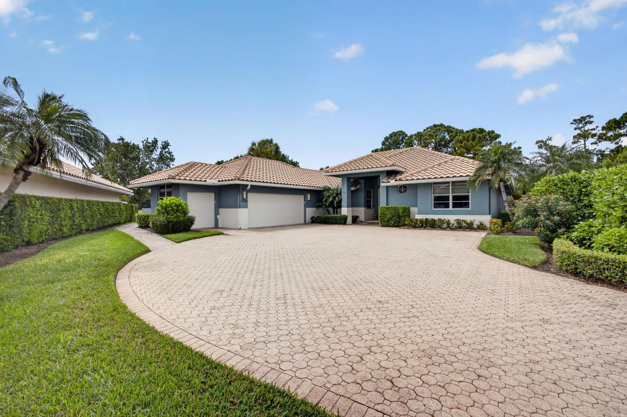 1258 SE Brewster Stuart, FL 34997