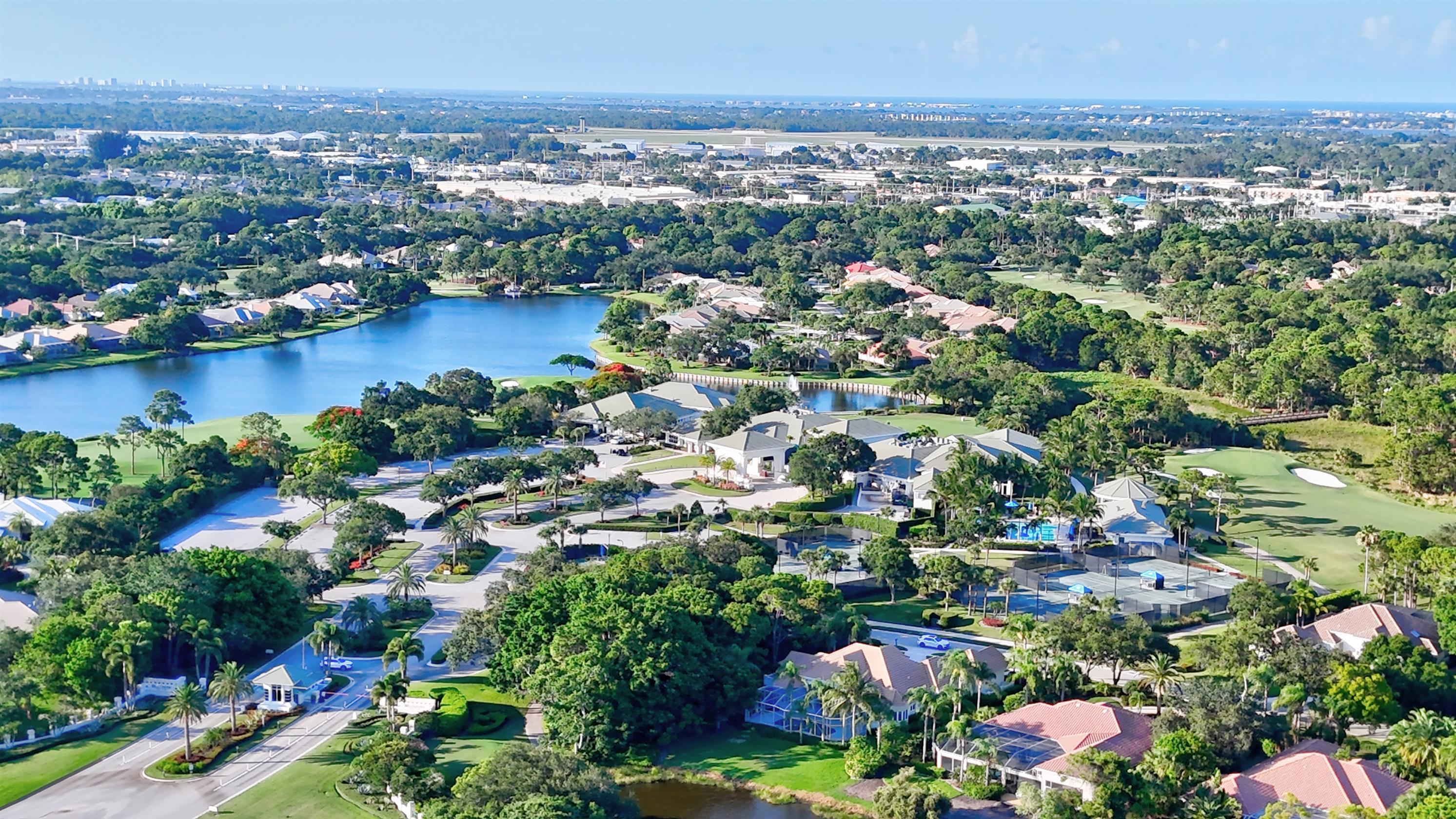 1258 SE Brewster Stuart, FL 34997
