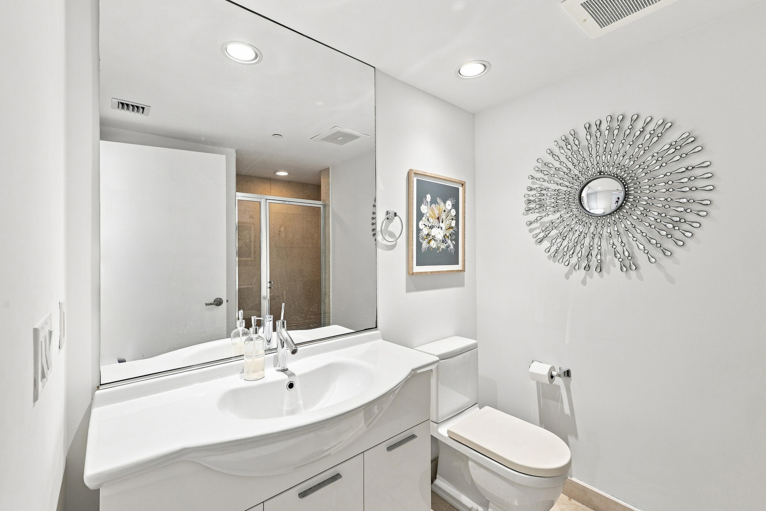 465 Brickell #5102 Miami, FL 33131