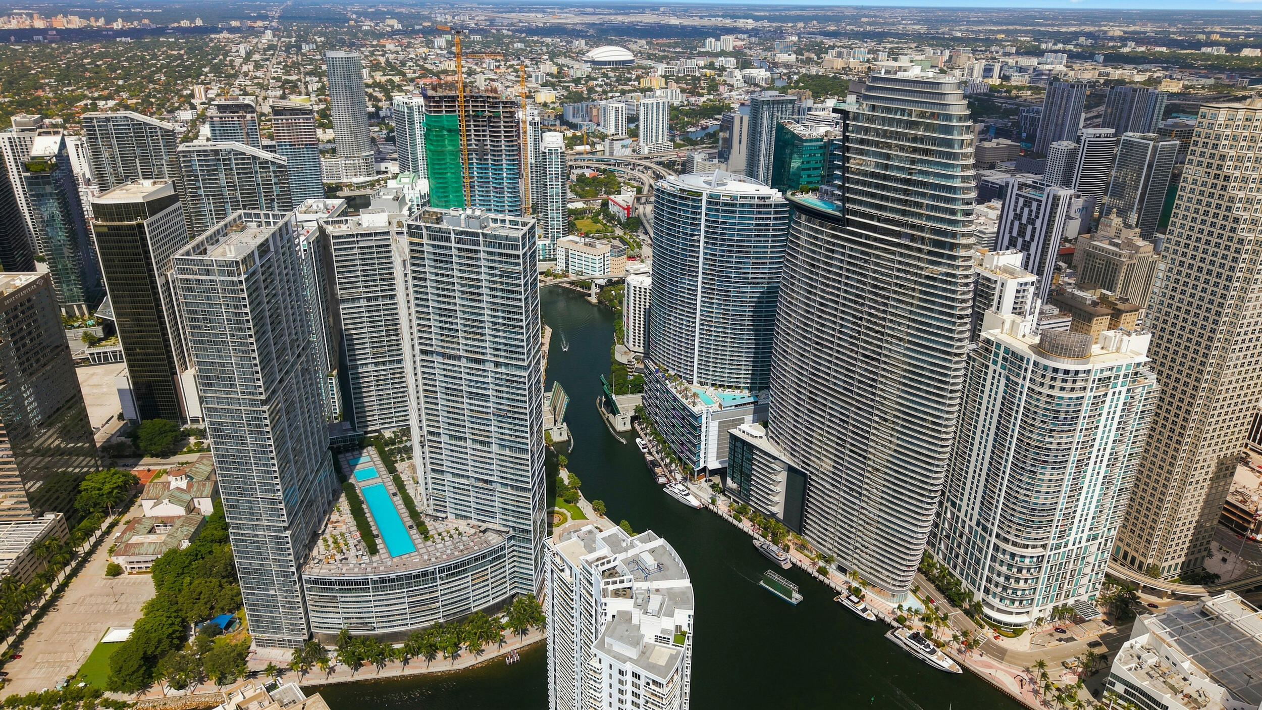 465 Brickell #5102 Miami, FL 33131