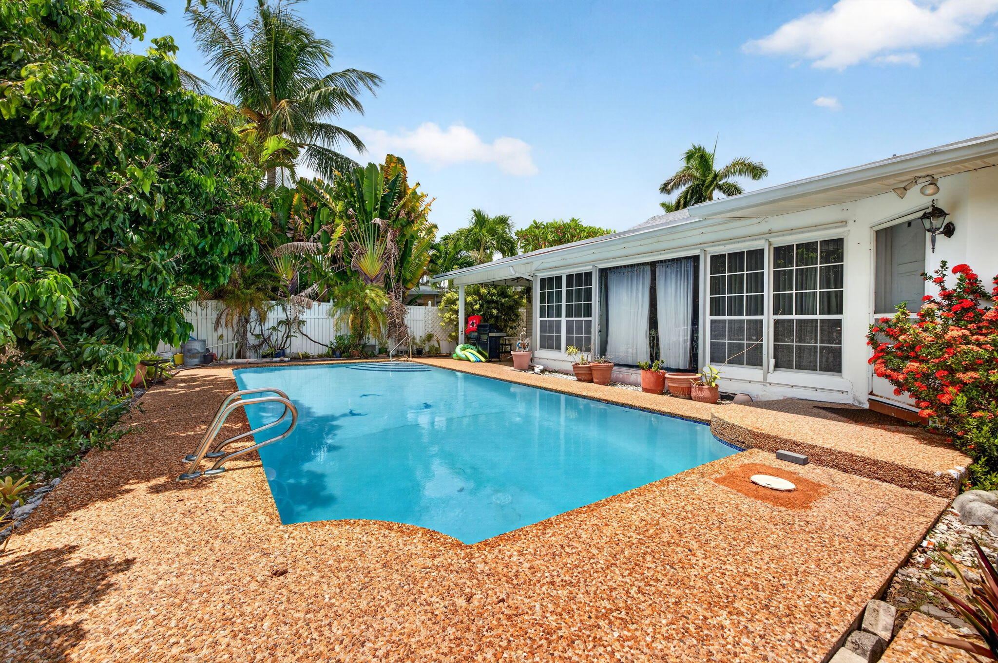 1636 SE 14th Fort Lauderdale, FL 33316