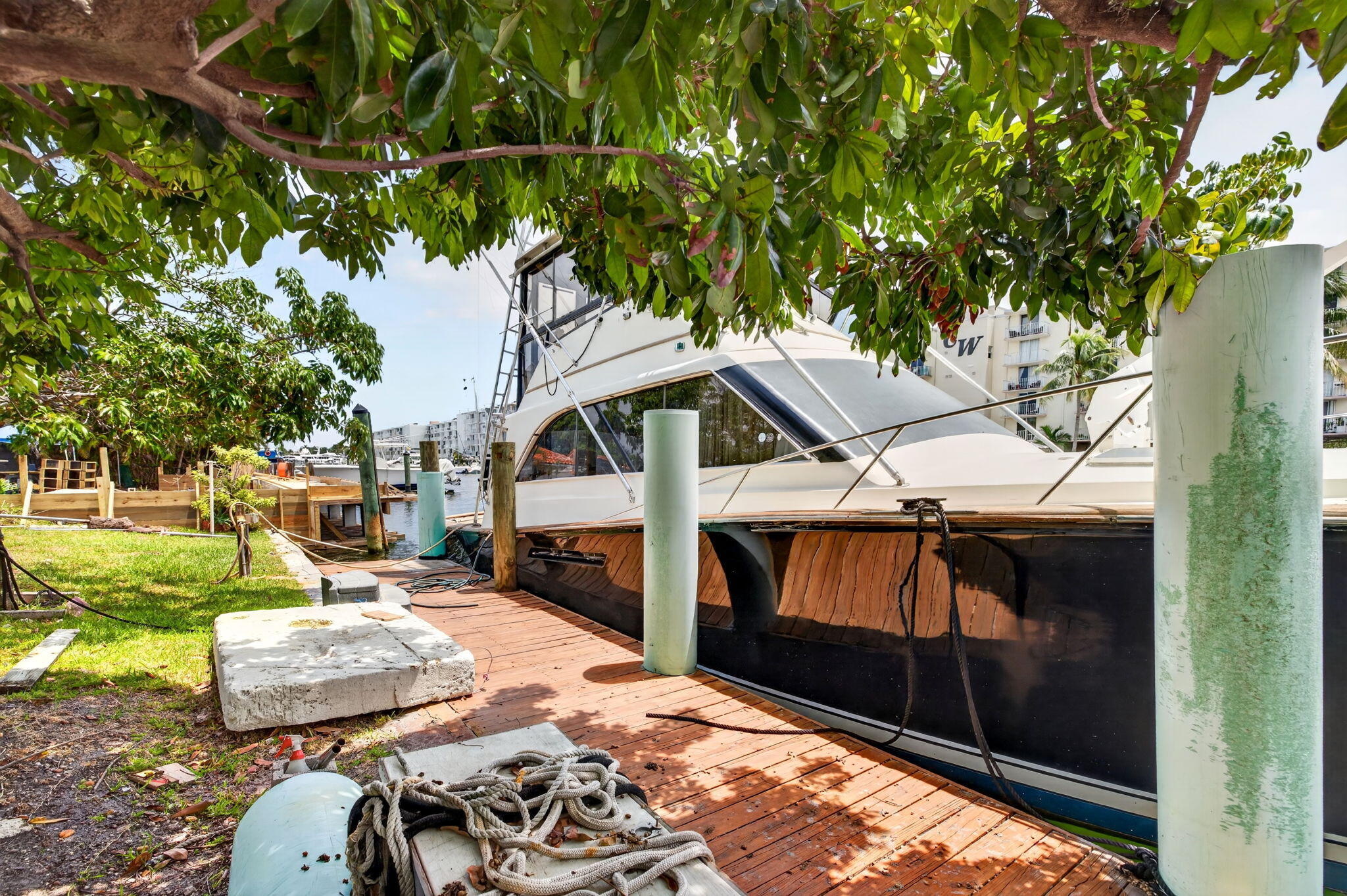 1636 SE 14th Fort Lauderdale, FL 33316