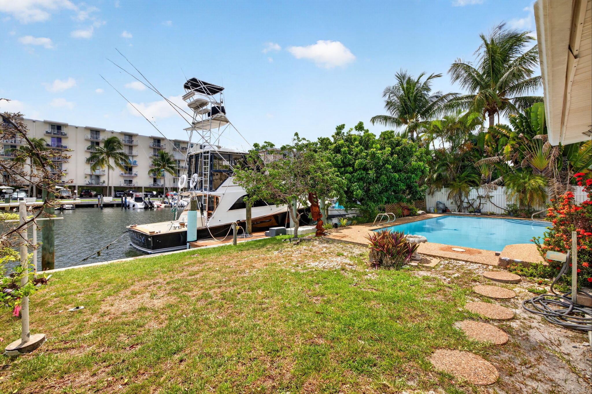 1636 SE 14th Fort Lauderdale, FL 33316
