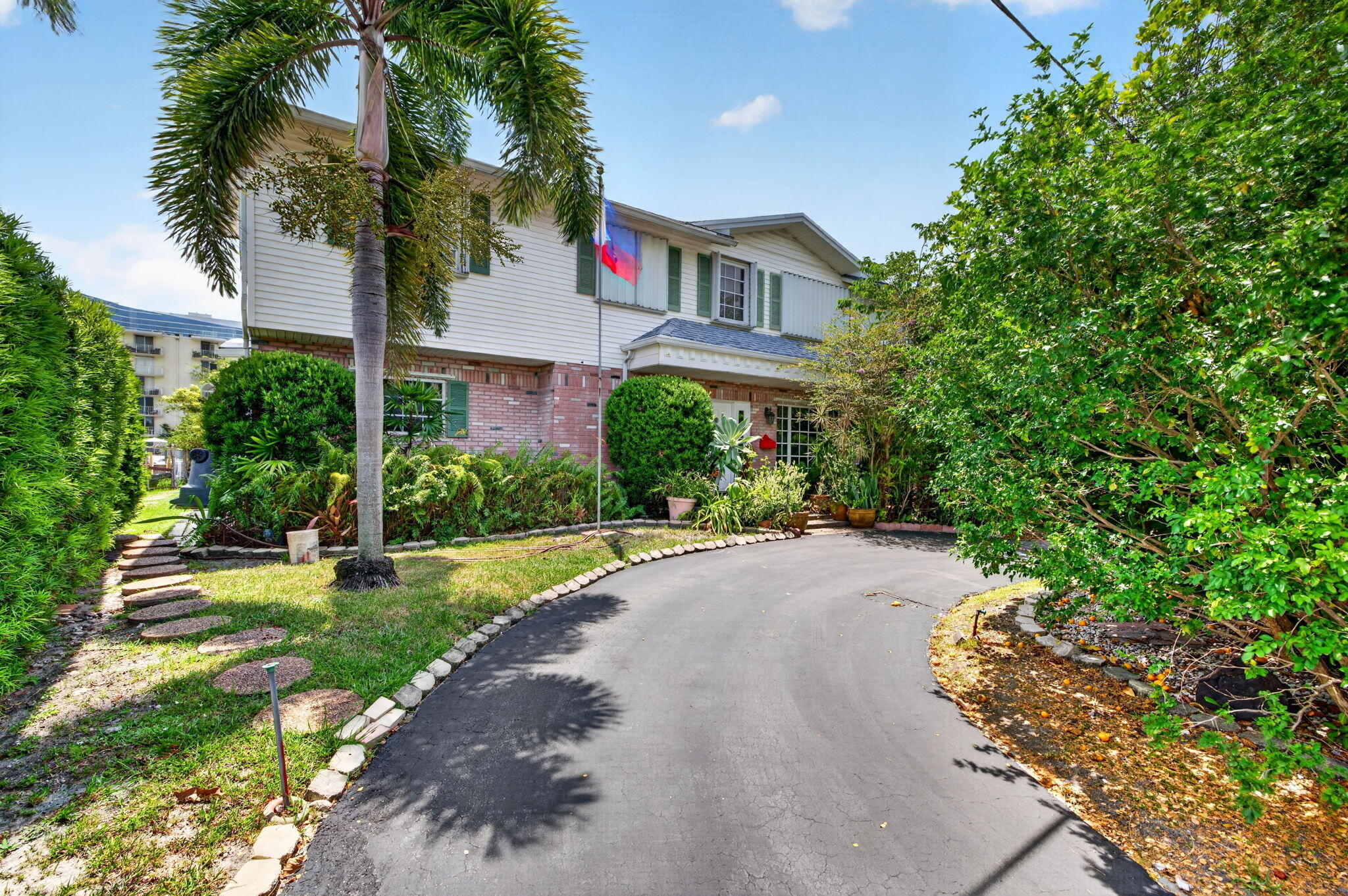 1636 SE 14th Fort Lauderdale, FL 33316