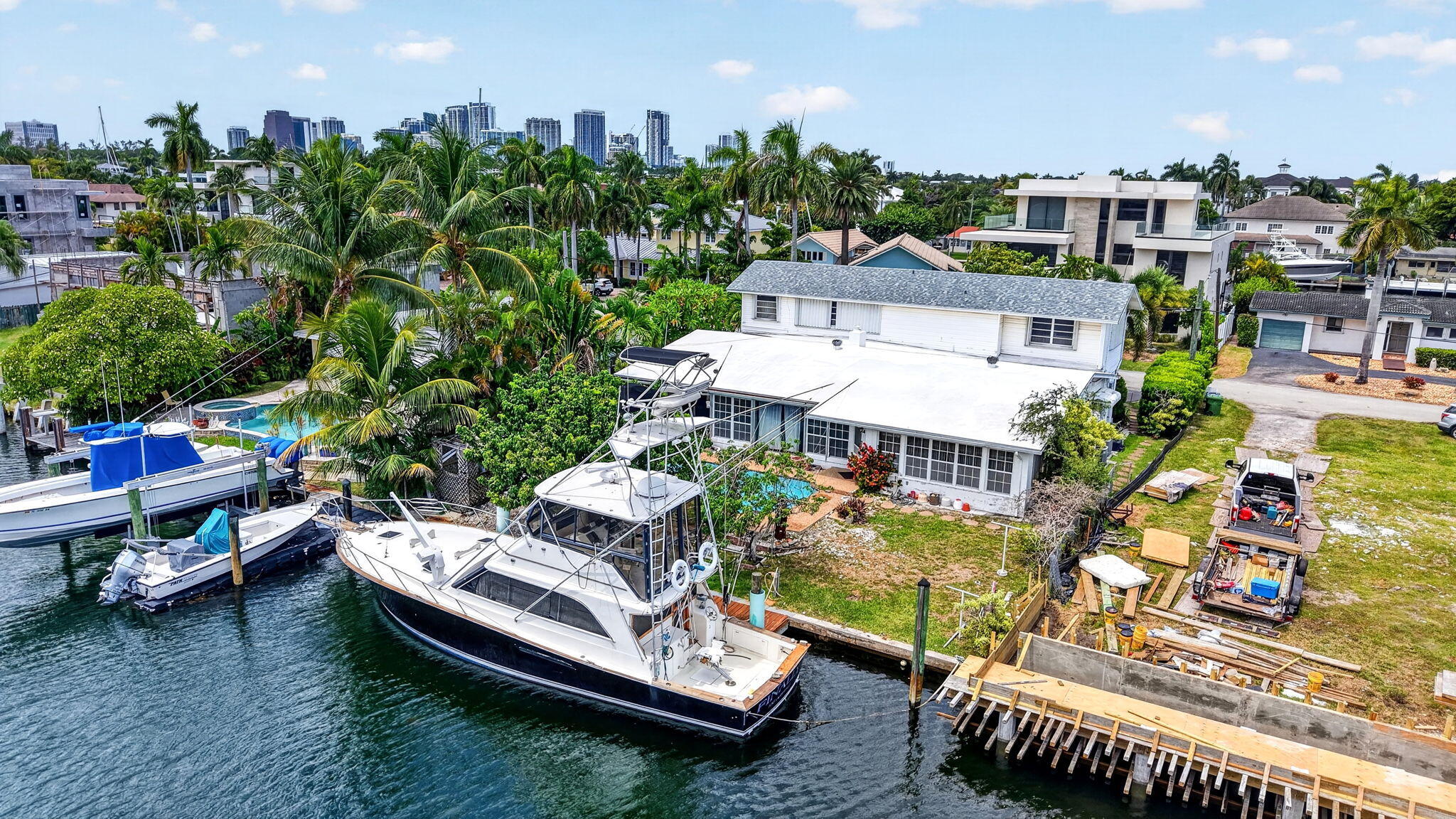 1636 SE 14th Fort Lauderdale, FL 33316