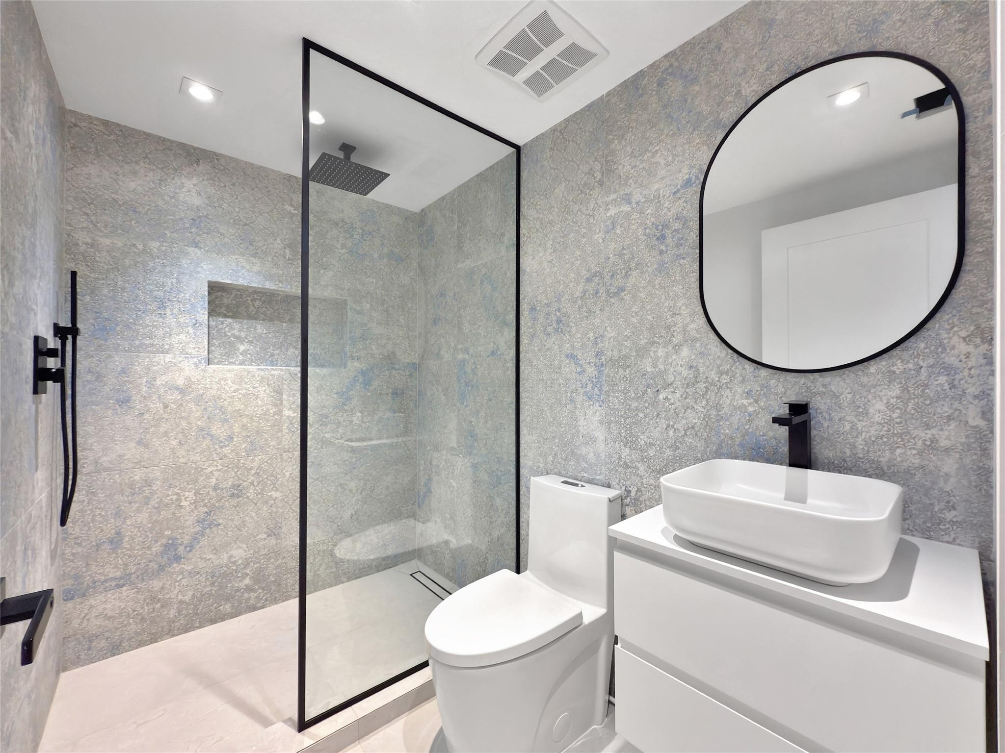 729 NE 17th Ter Fort Lauderdale, FL 33304