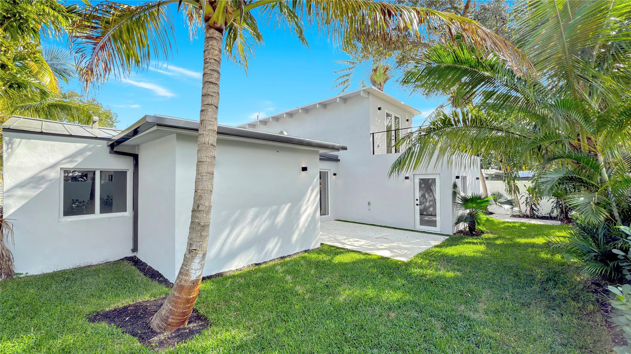 729 NE 17th Ter Fort Lauderdale, FL 33304