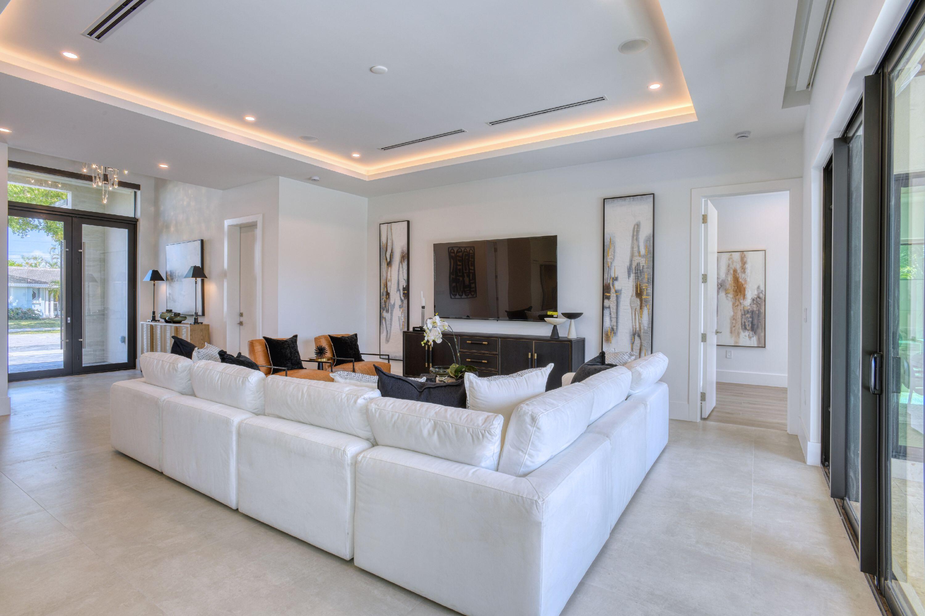 5950 NE 21st Cir Fort Lauderdale, FL 33308