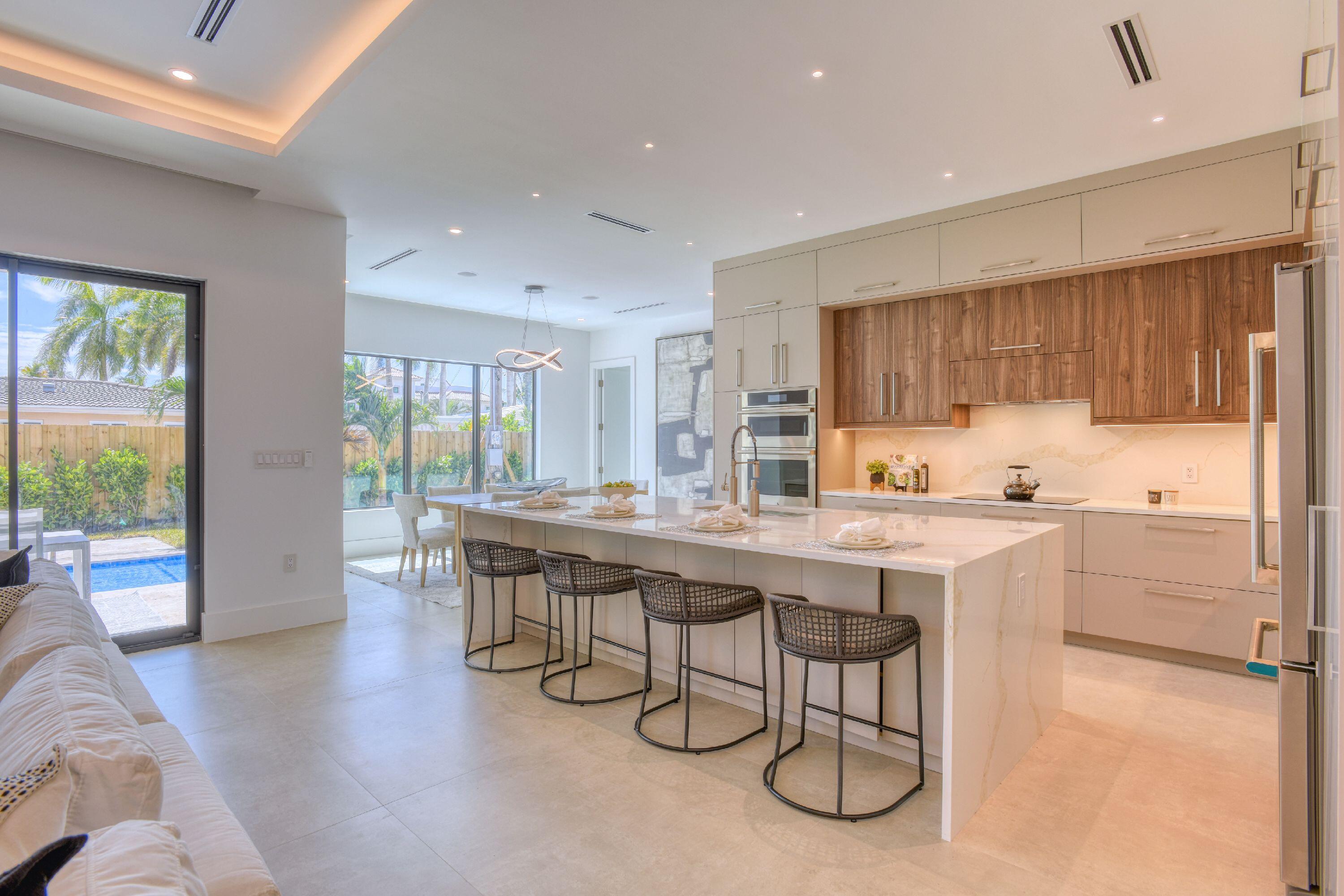 5950 NE 21st Cir Fort Lauderdale, FL 33308