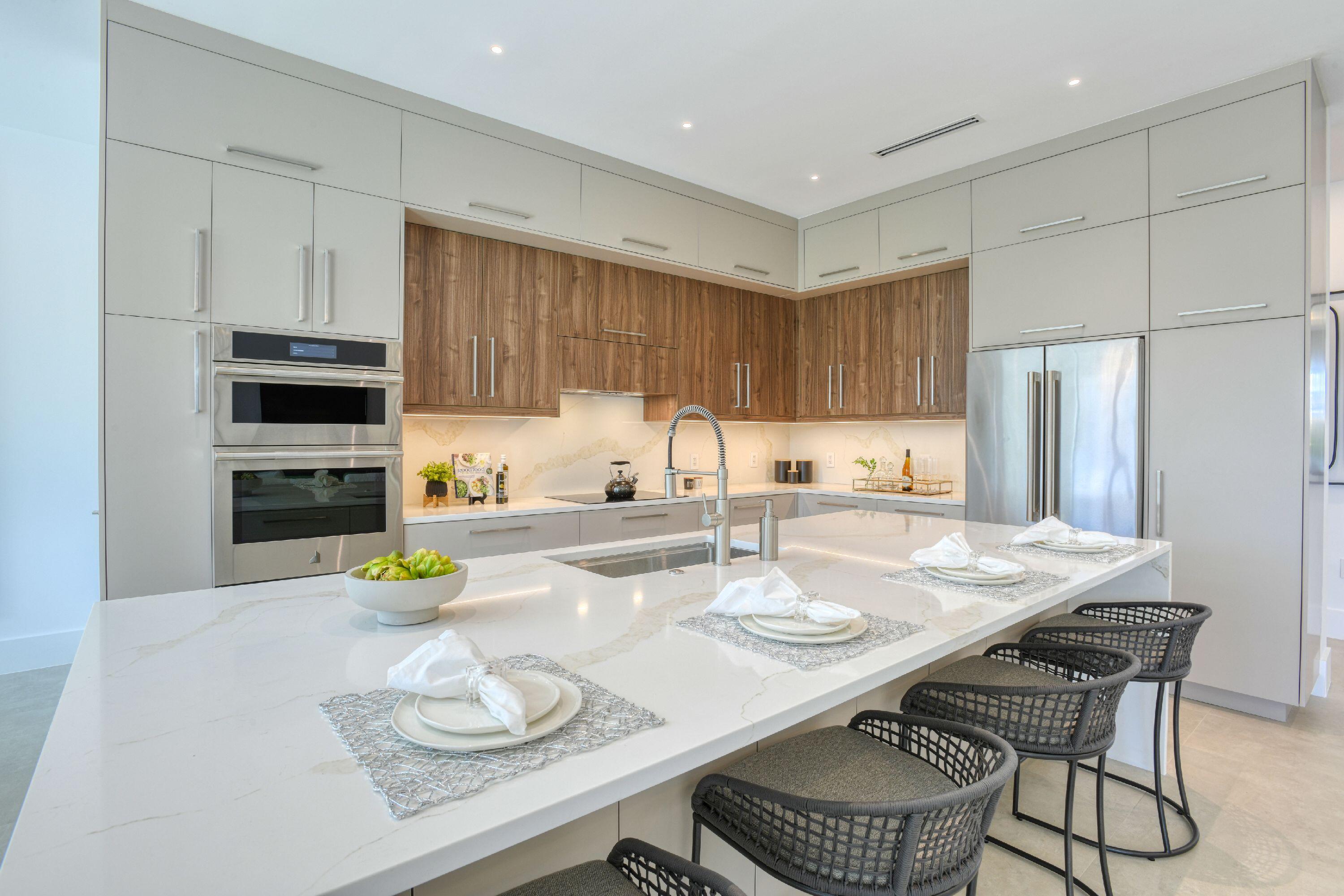 5950 NE 21st Cir Fort Lauderdale, FL 33308