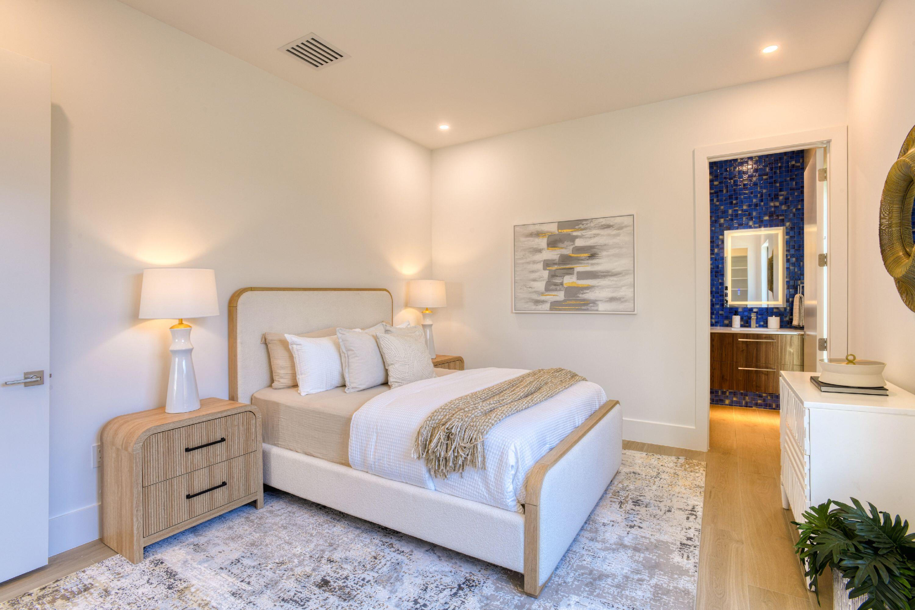 5950 NE 21st Cir Fort Lauderdale, FL 33308