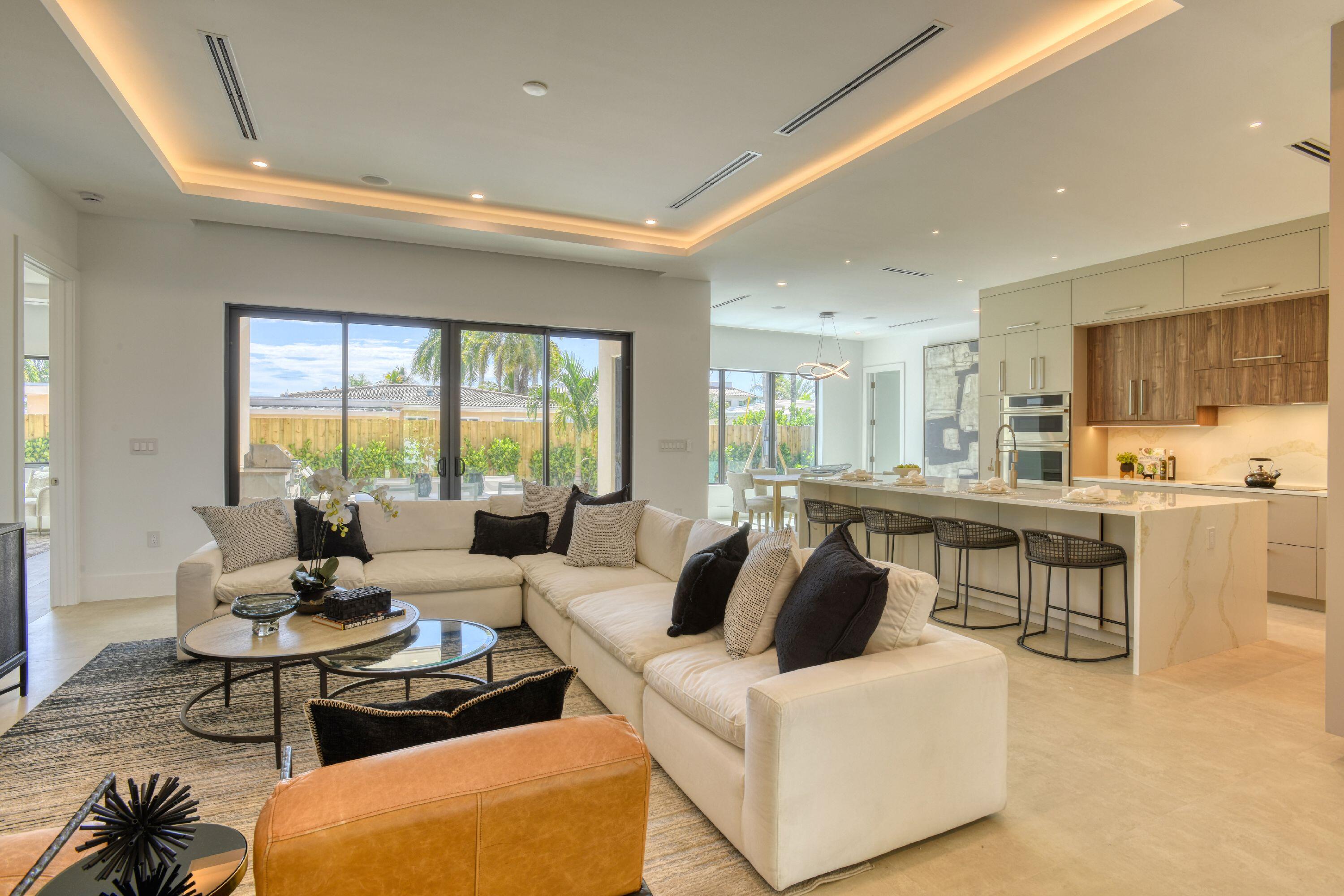 5950 NE 21st Cir Fort Lauderdale, FL 33308