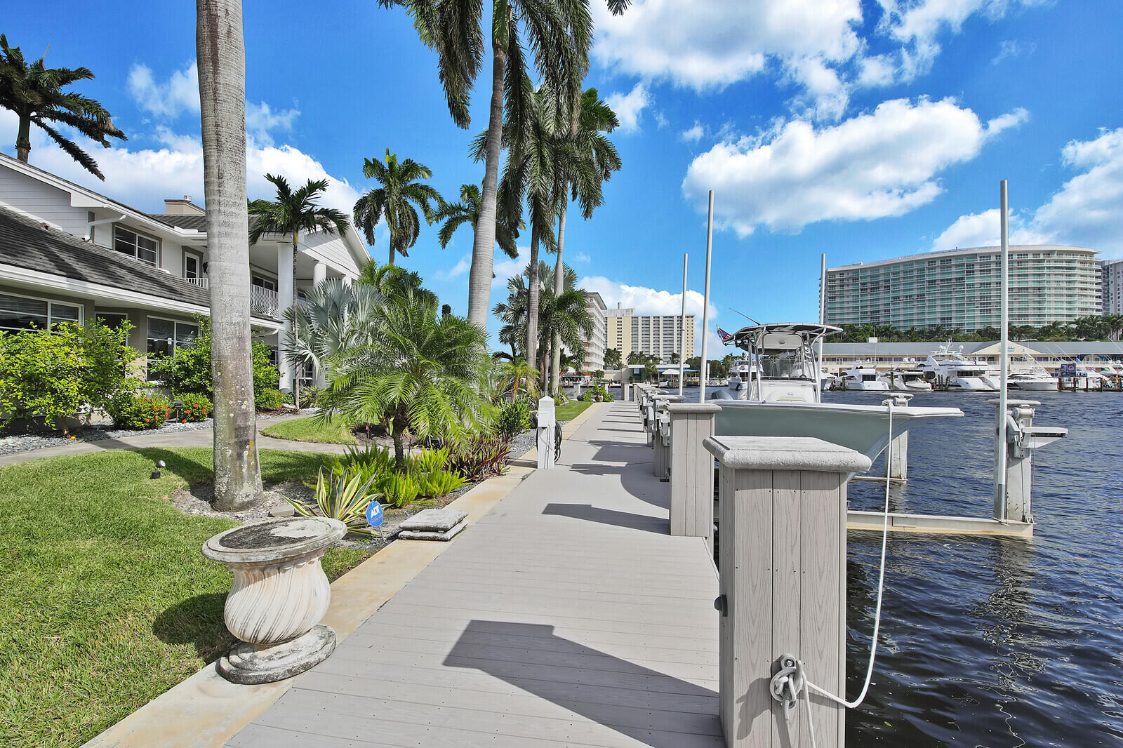 2782 NE 3rd St Pompano Beach, FL 33062