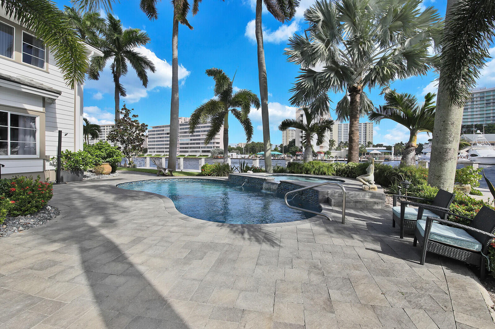 2782 NE 3rd St Pompano Beach, FL 33062