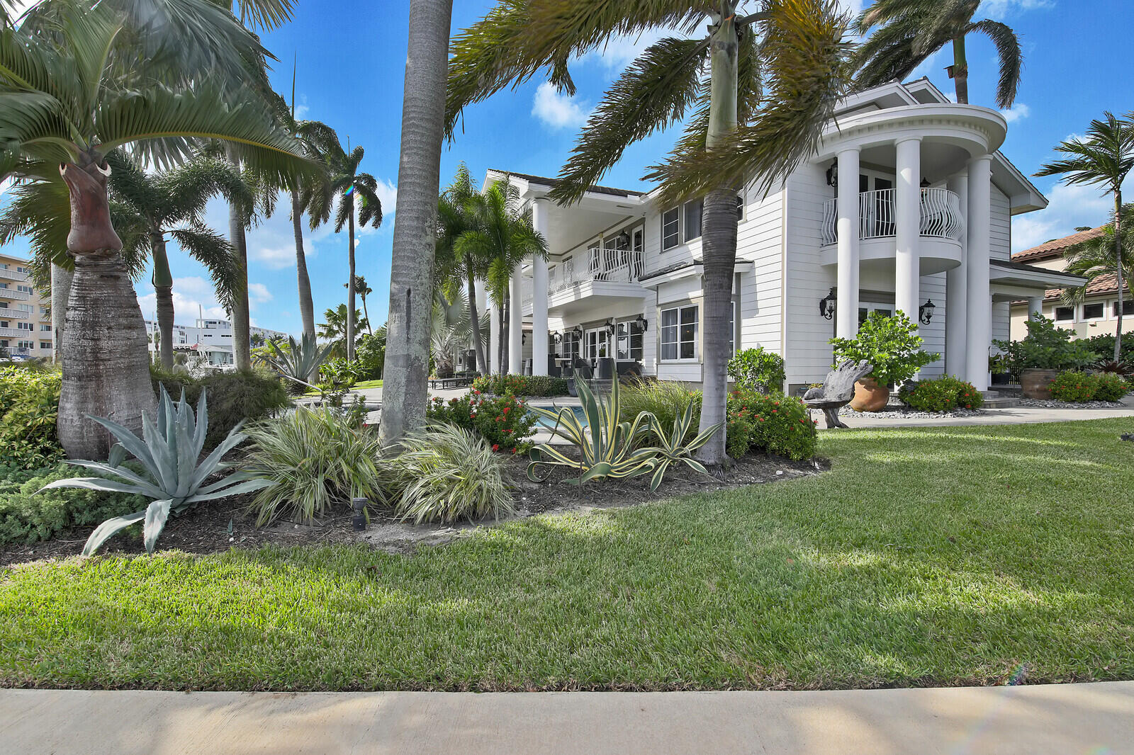 2782 NE 3rd St Pompano Beach, FL 33062