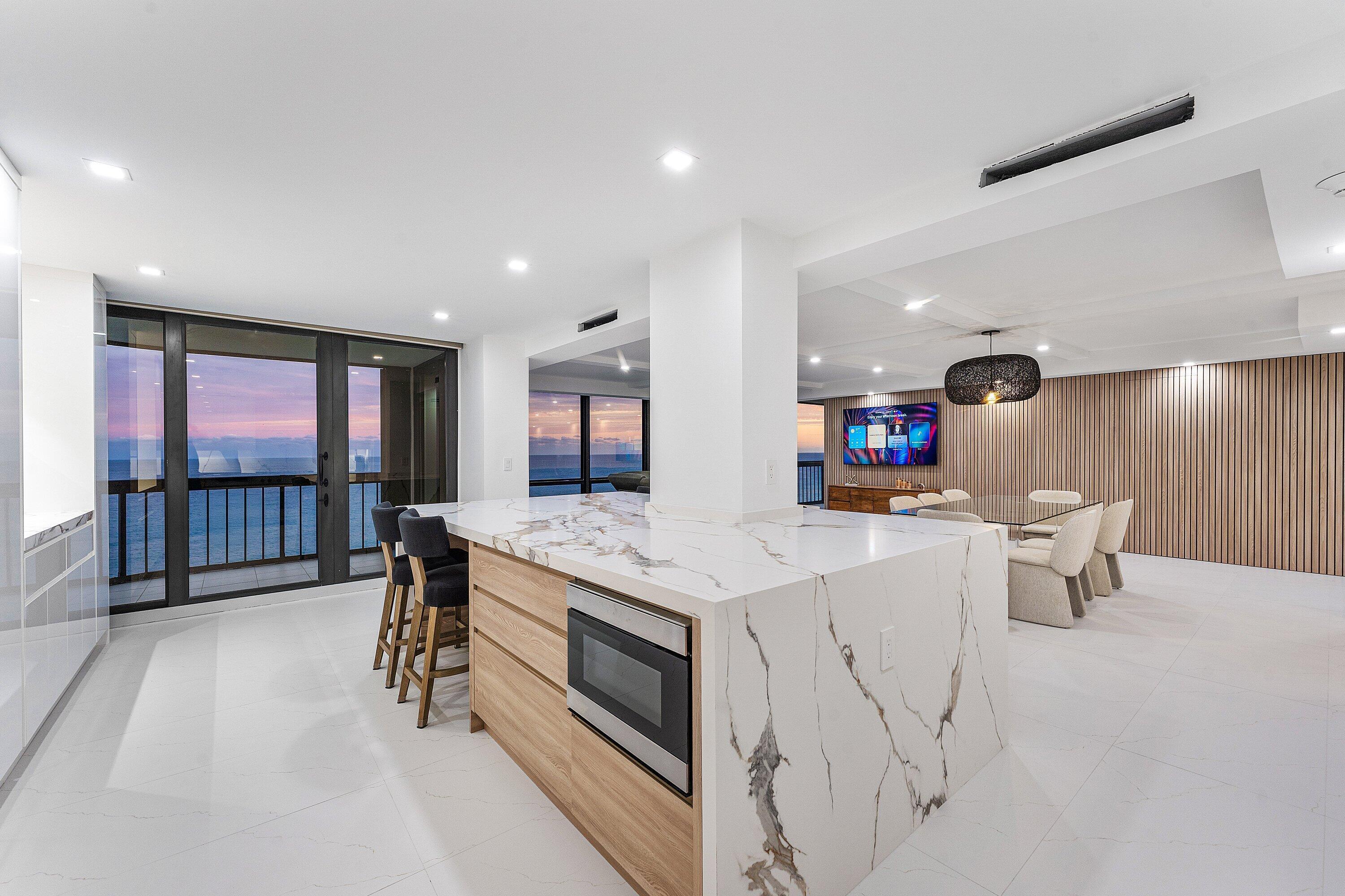 5380 N Ocean Dr #19D Riviera Beach, FL 33404