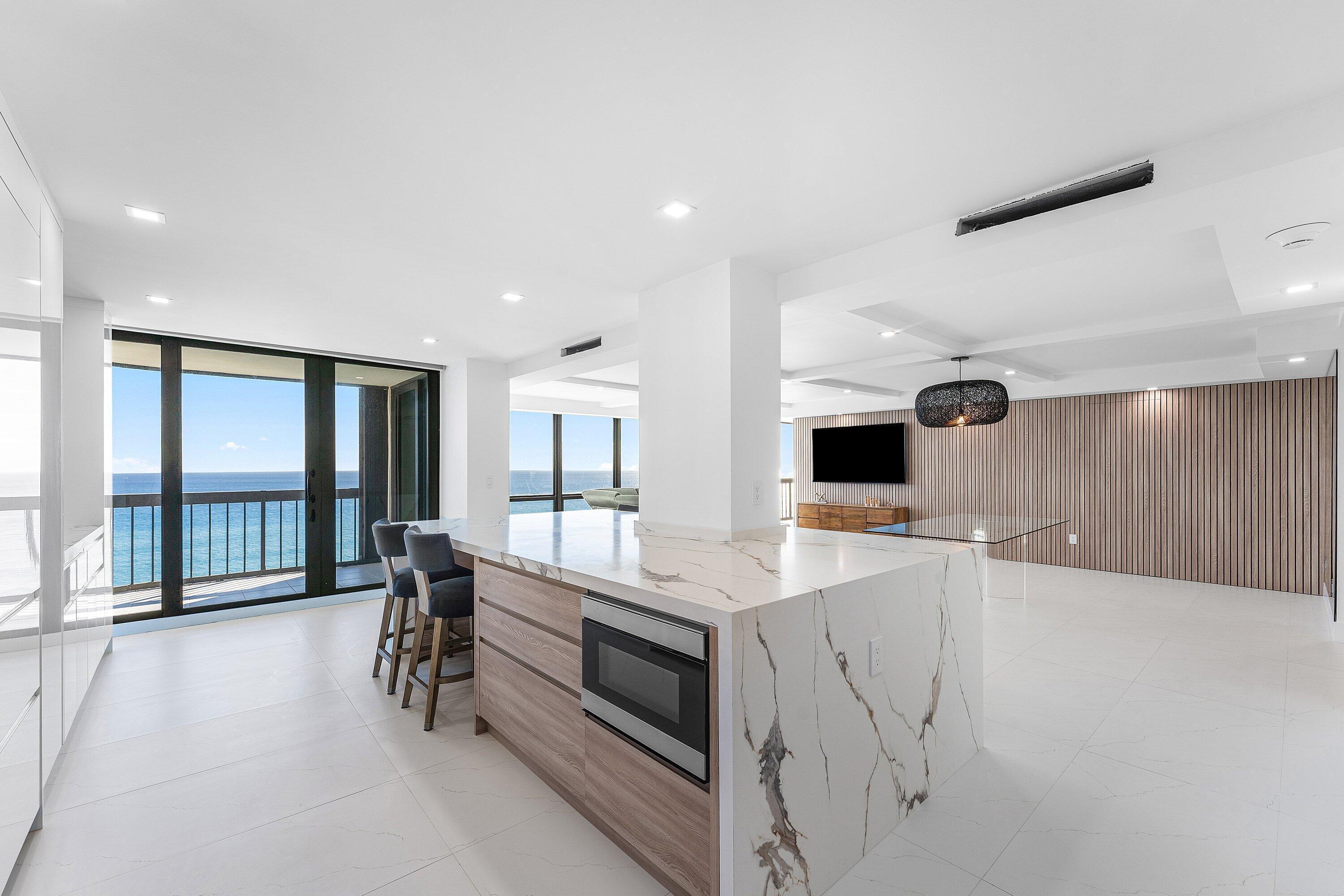 5380 N Ocean Dr #19D Riviera Beach, FL 33404