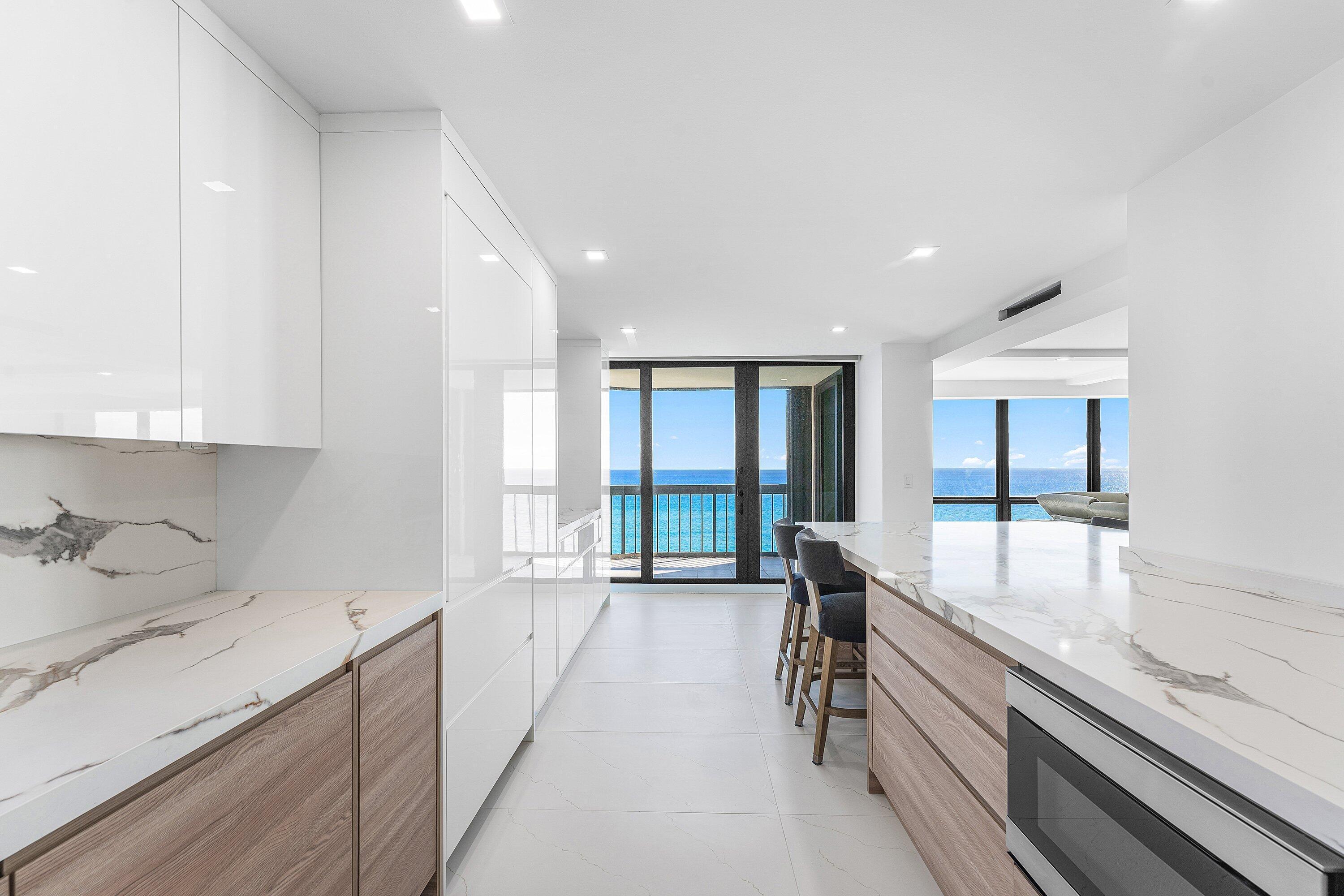 5380 N Ocean Dr #19D Riviera Beach, FL 33404