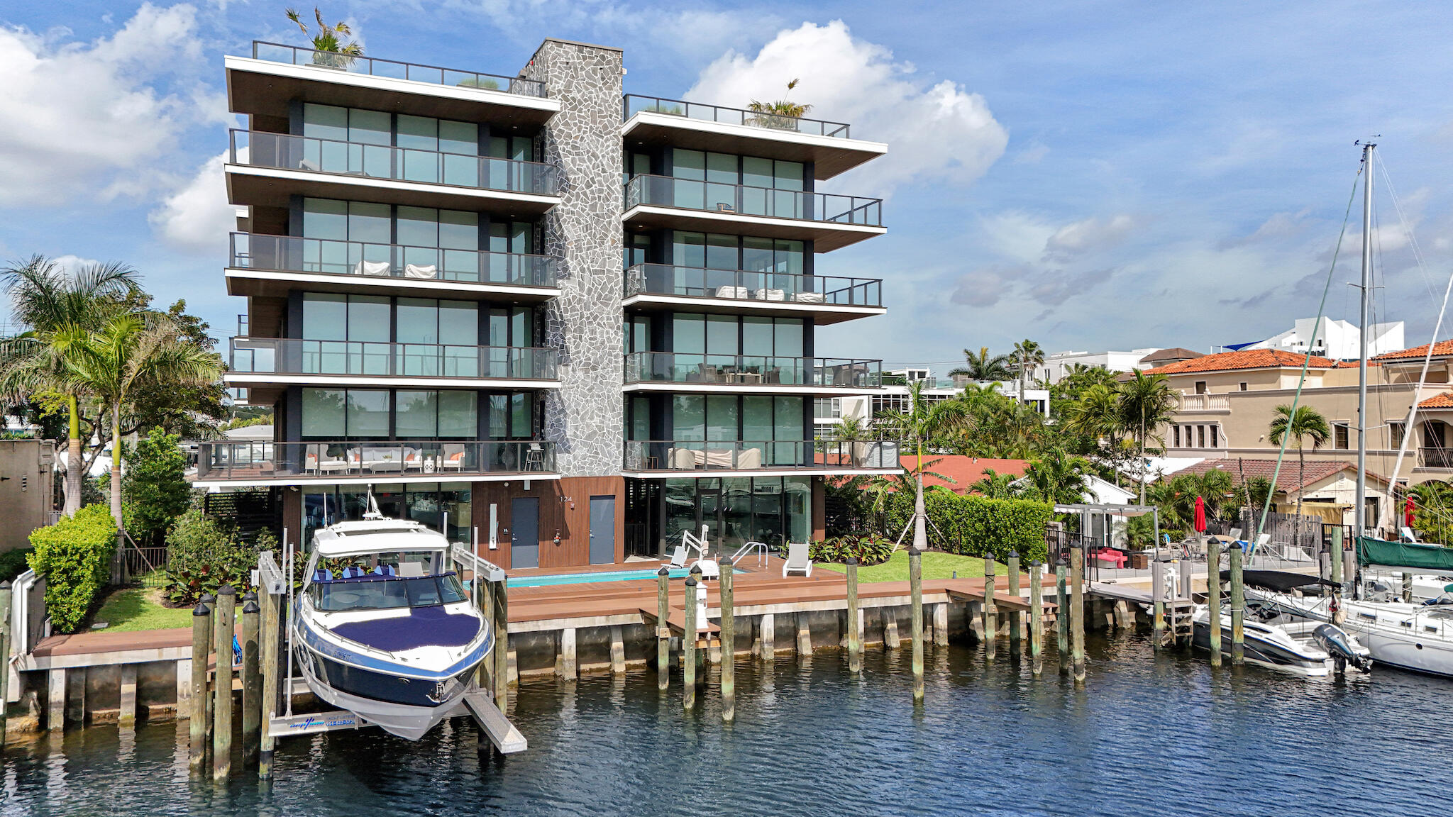124 Hendricks Isle #PH401 Fort Lauderdale, FL 33301