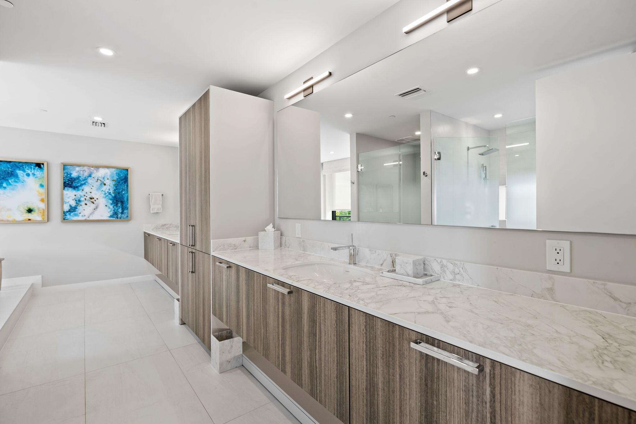 124 Hendricks Isle #PH401 Fort Lauderdale, FL 33301