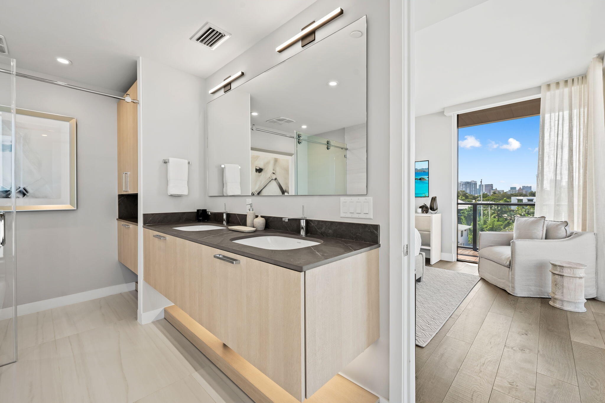 124 Hendricks Isle #PH401 Fort Lauderdale, FL 33301