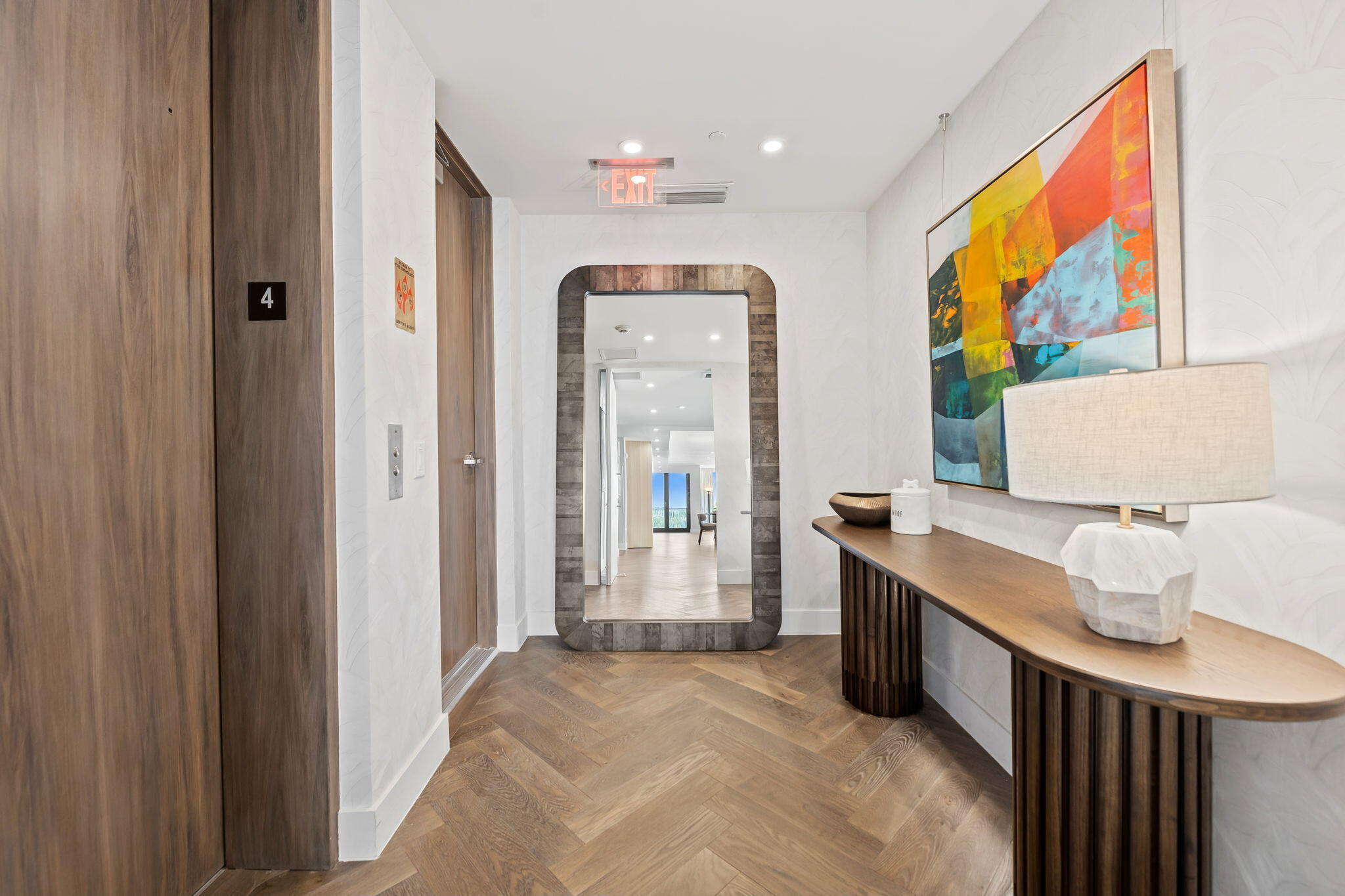 124 Hendricks Isle #PH401 Fort Lauderdale, FL 33301