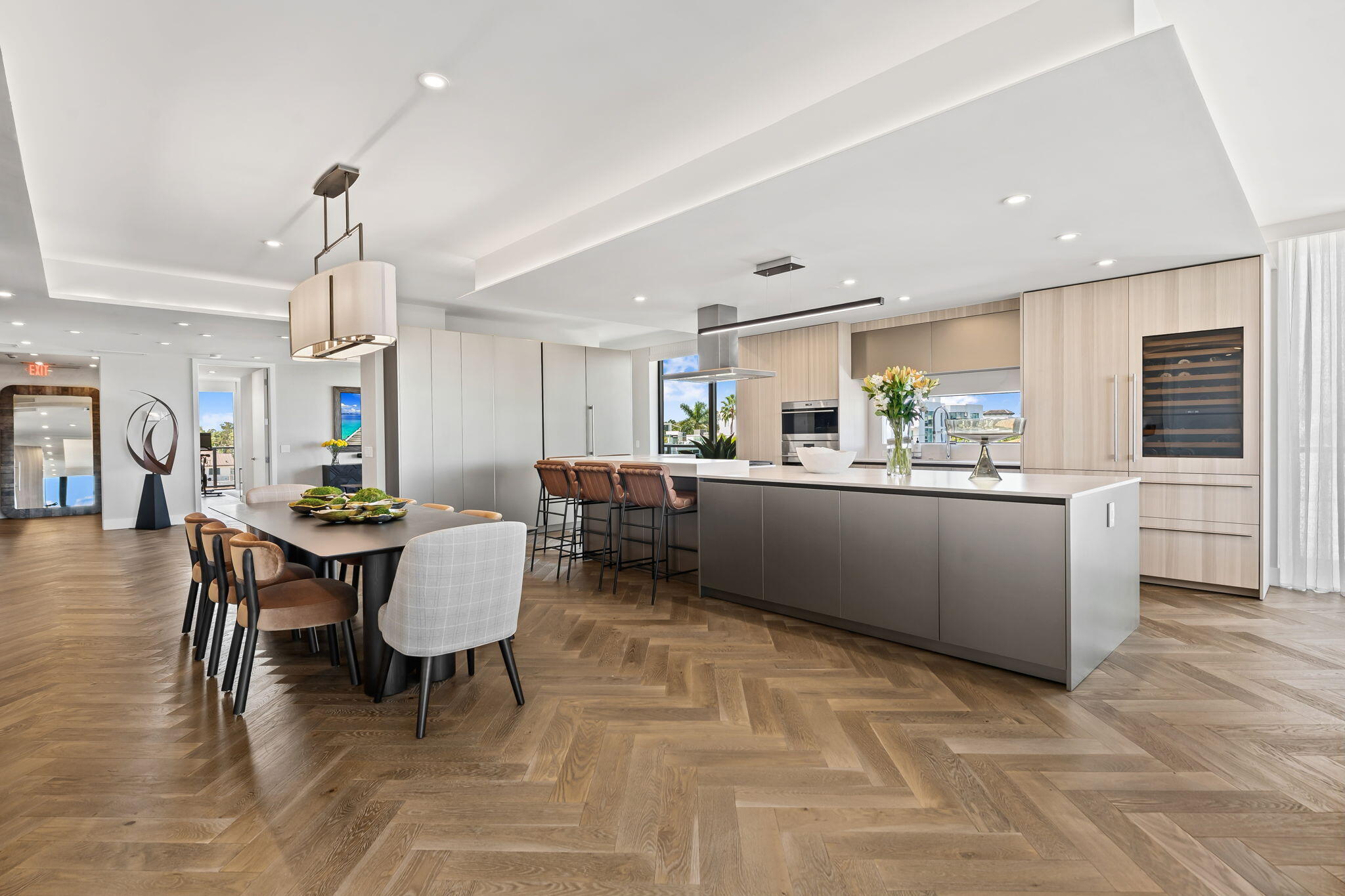 124 Hendricks Isle #PH401 Fort Lauderdale, FL 33301
