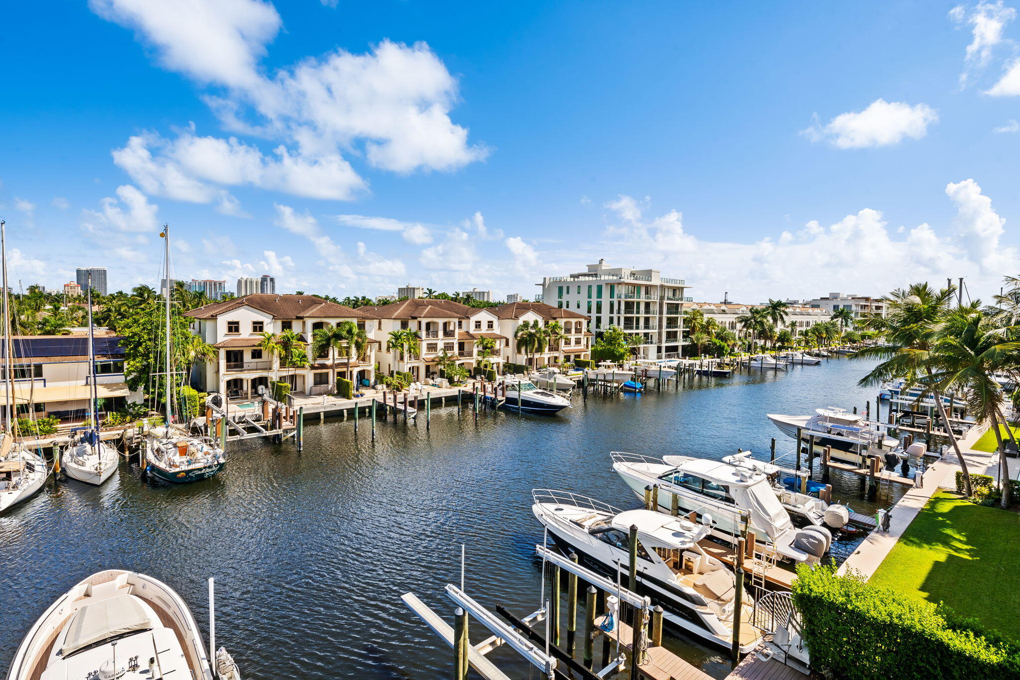 124 Hendricks Isle #PH401 Fort Lauderdale, FL 33301