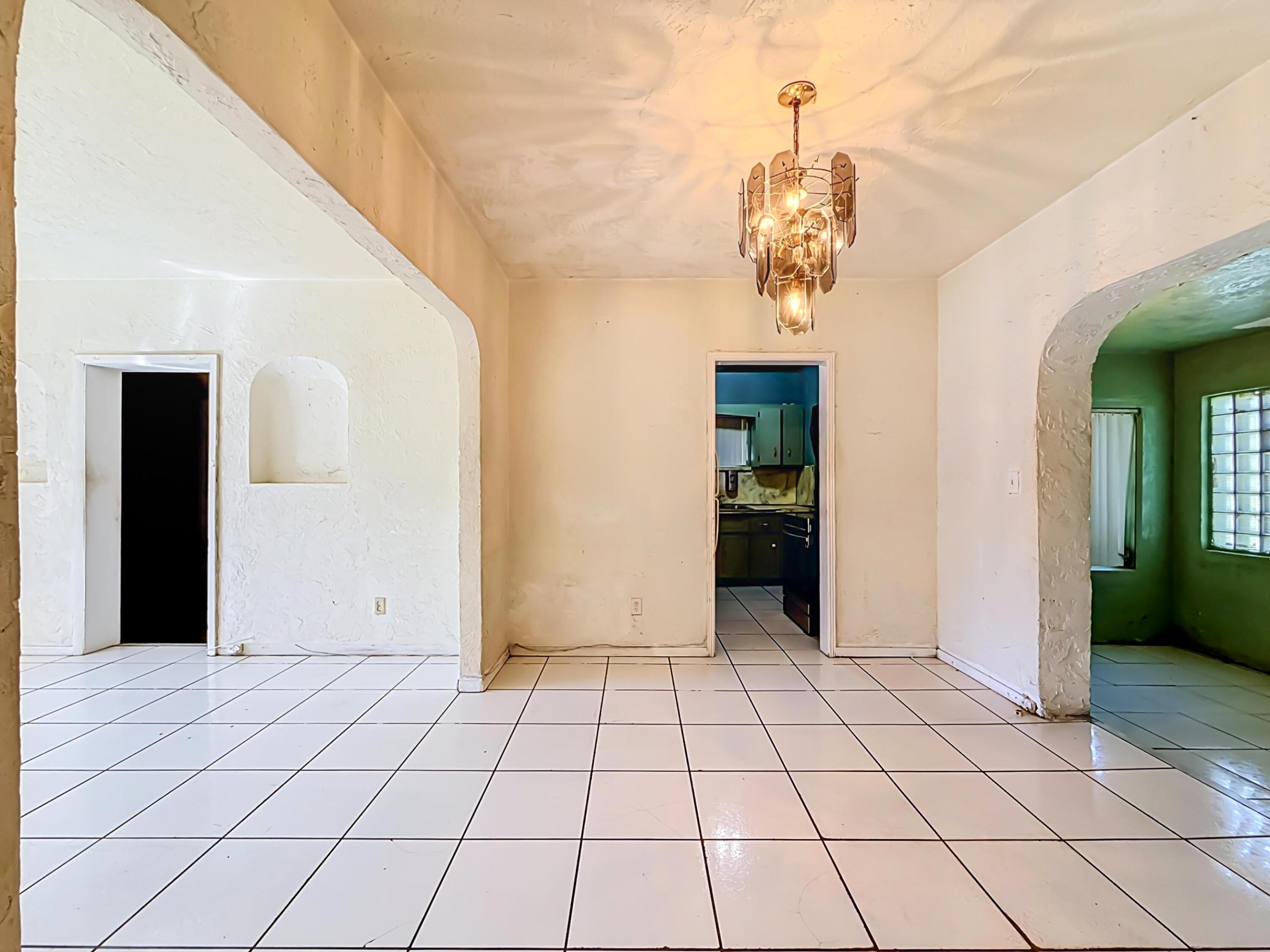 511 NW 46th St Miami, FL 33127
