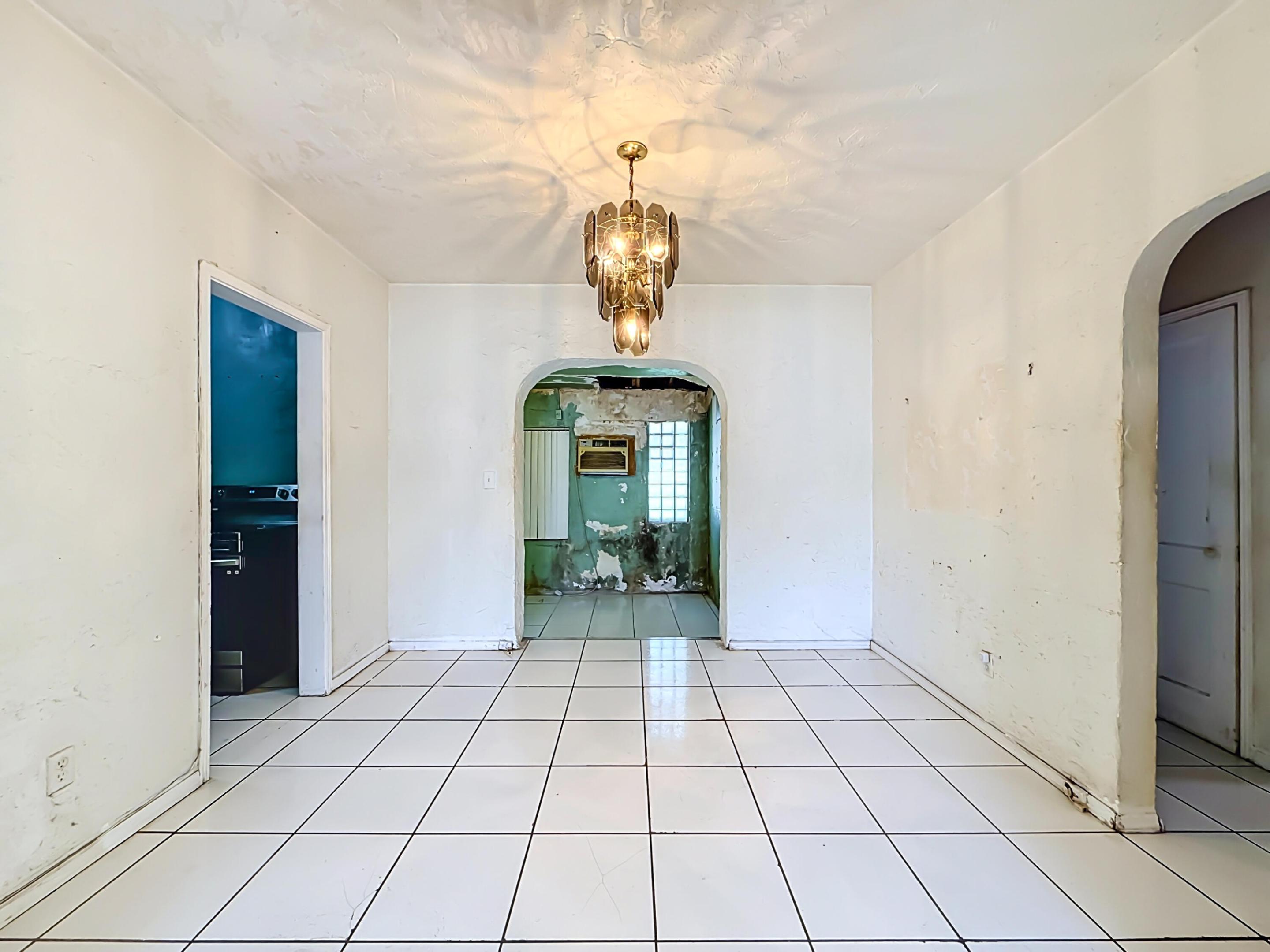 511 NW 46th St Miami, FL 33127