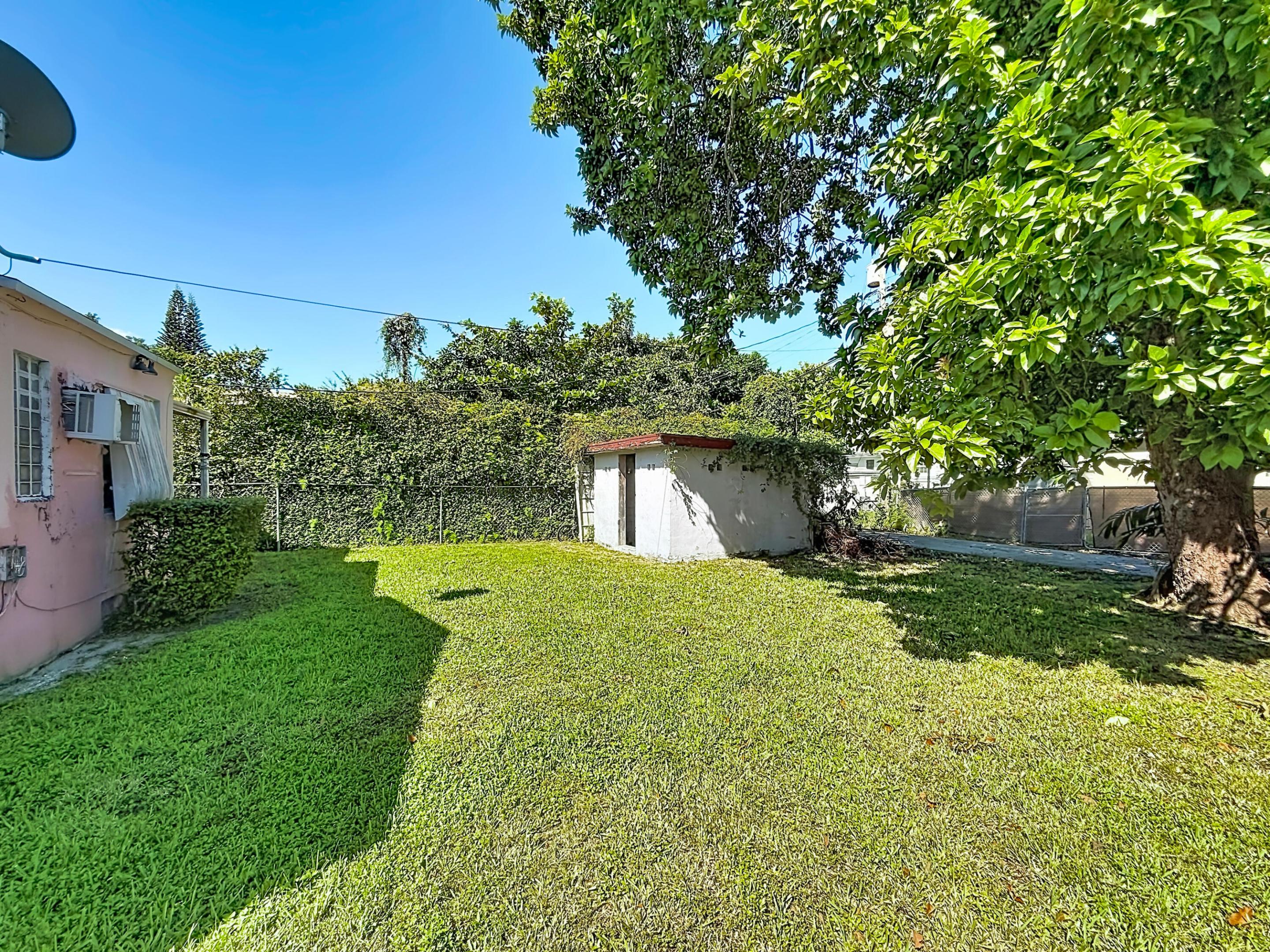 511 NW 46th St Miami, FL 33127