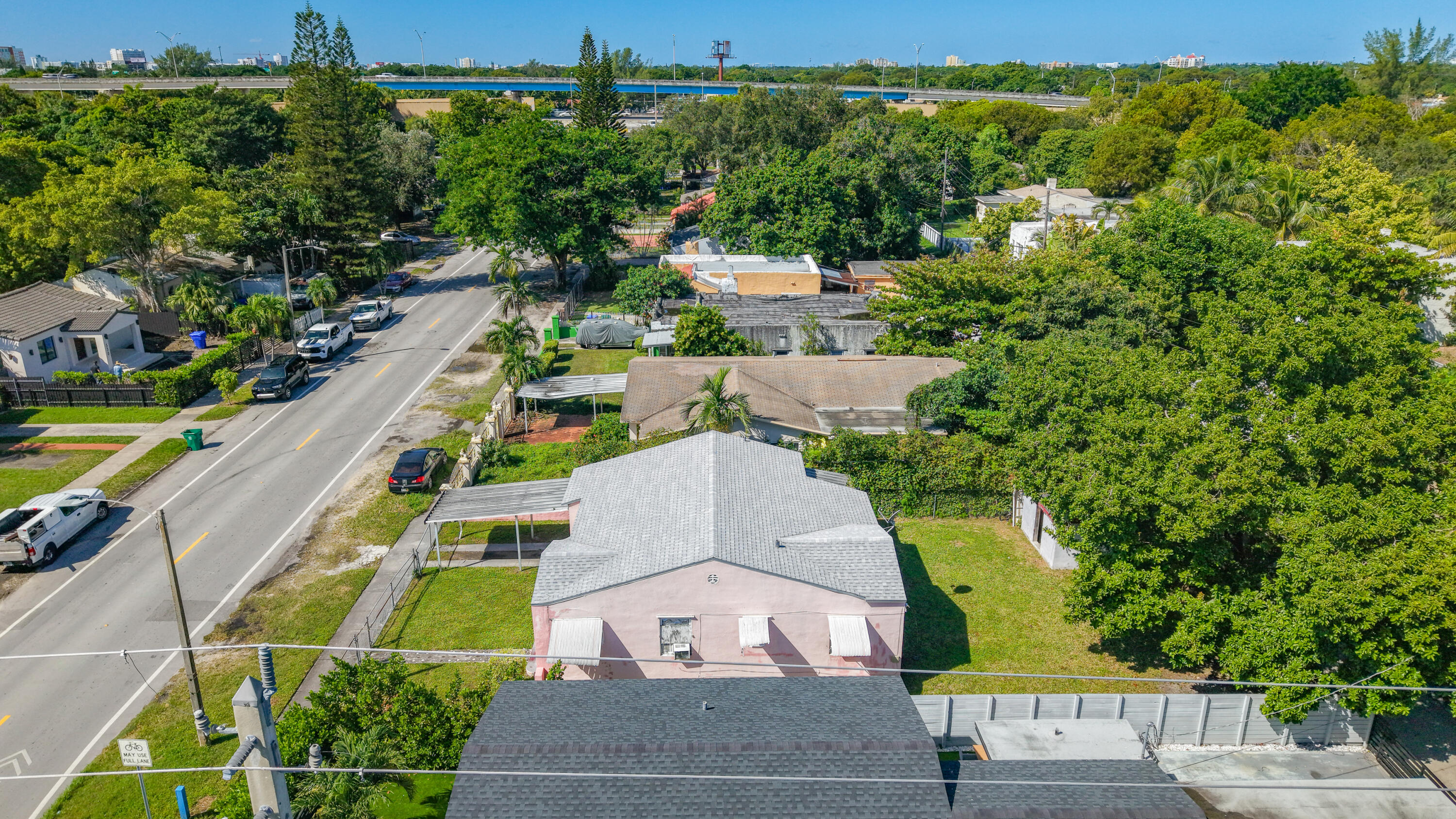 511 NW 46th St Miami, FL 33127