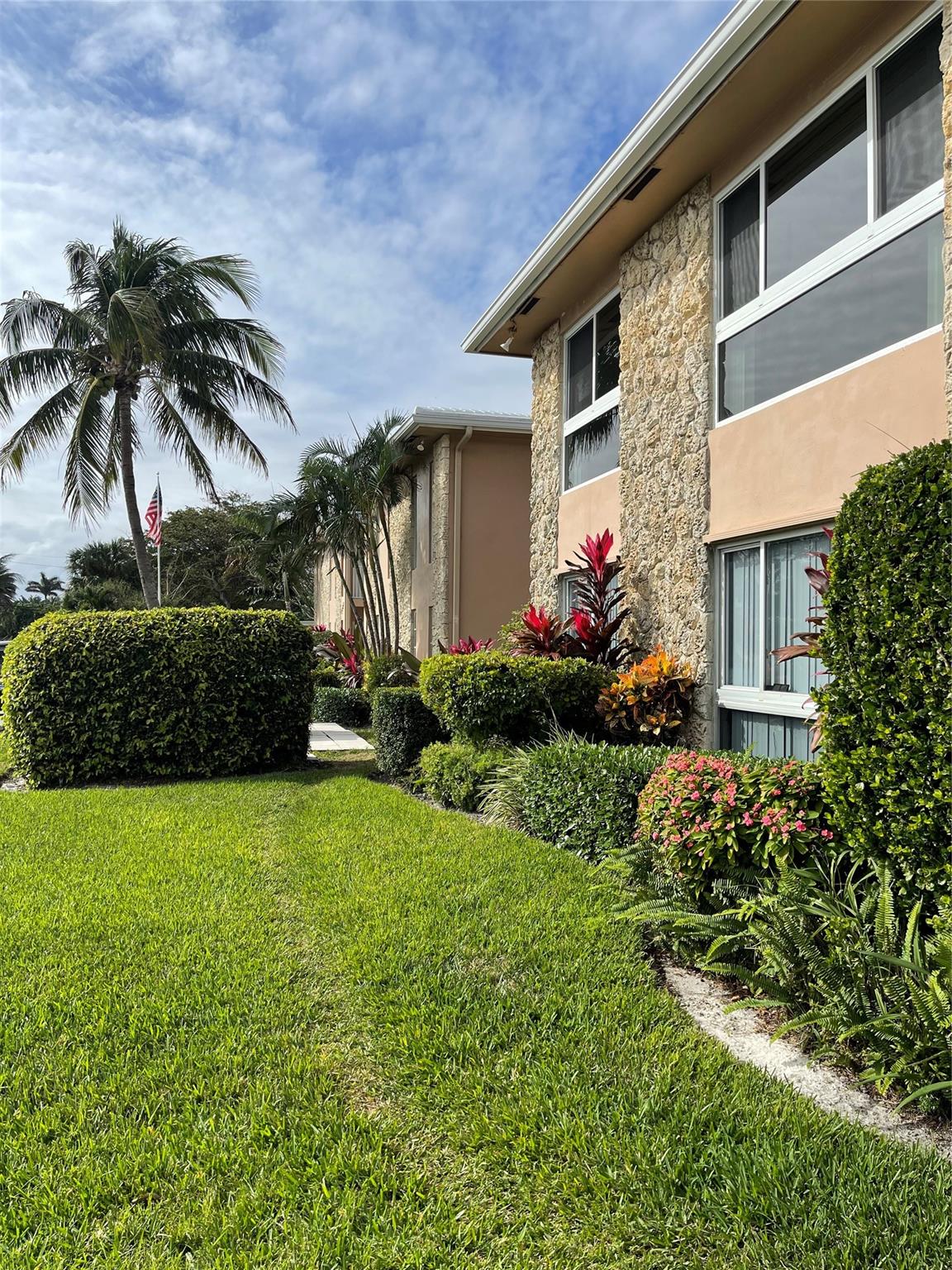 2753 NE 28th St #9E,Lighthouse Point, FL 33064