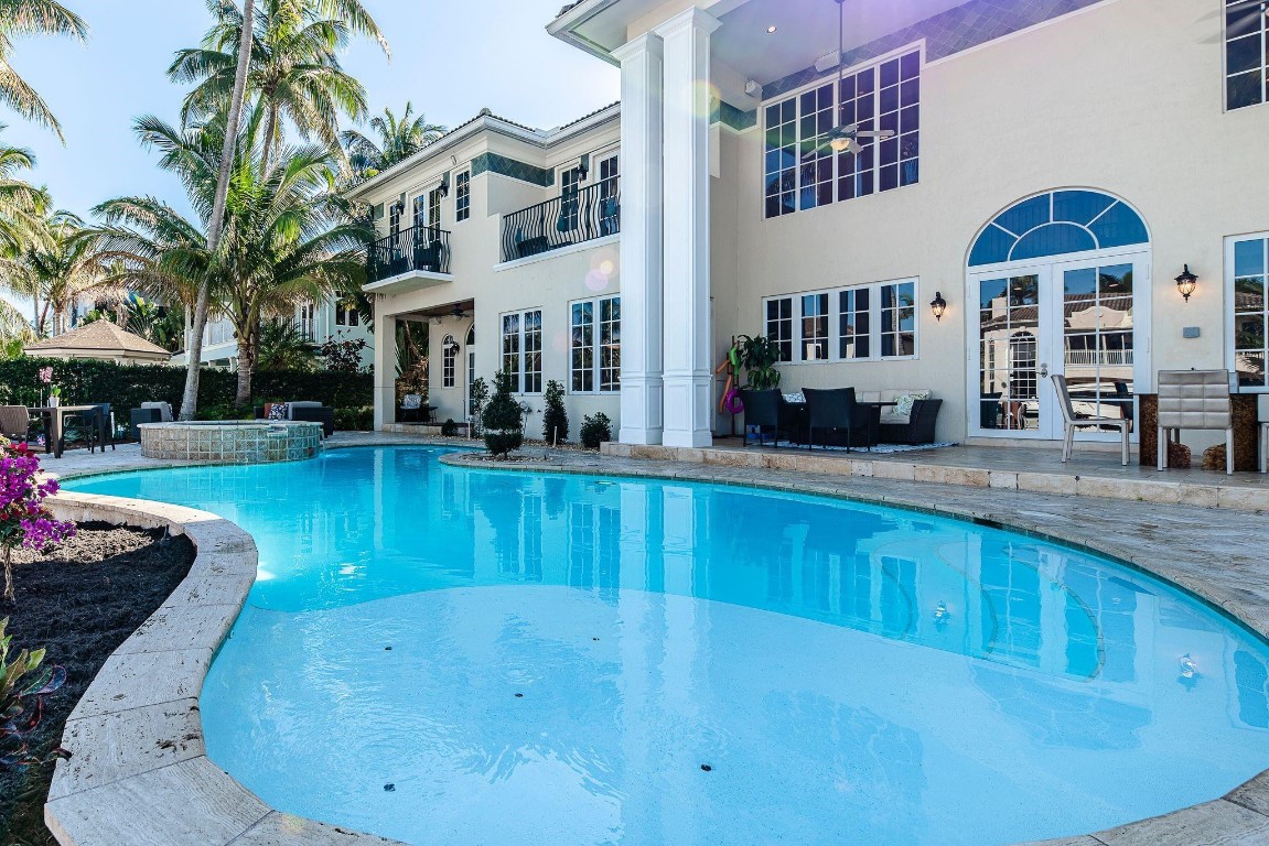 7 Pelican Fort Lauderdale, FL 33301