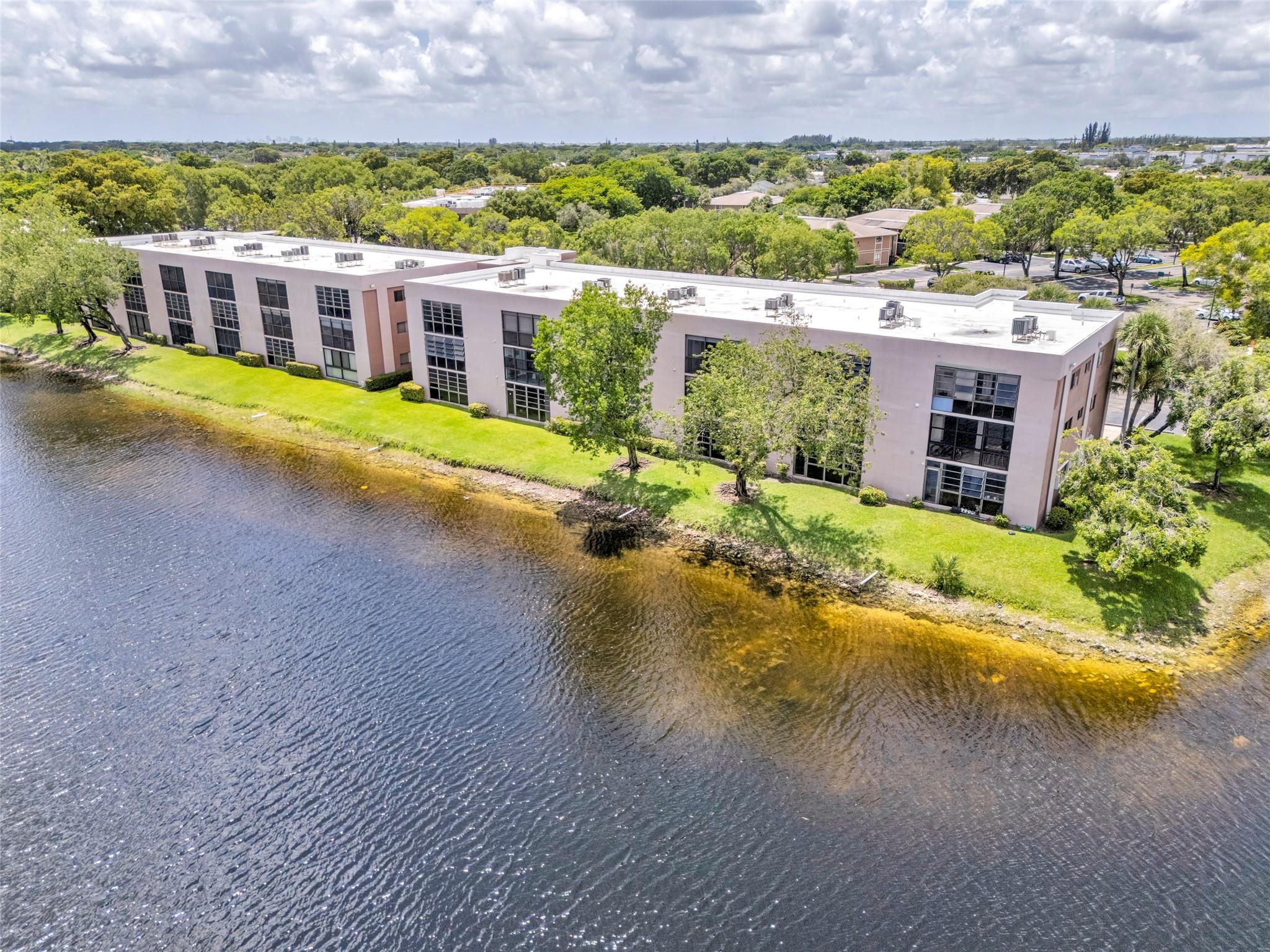 7466 Ashmont Cir #303,Tamarac, FL 33321