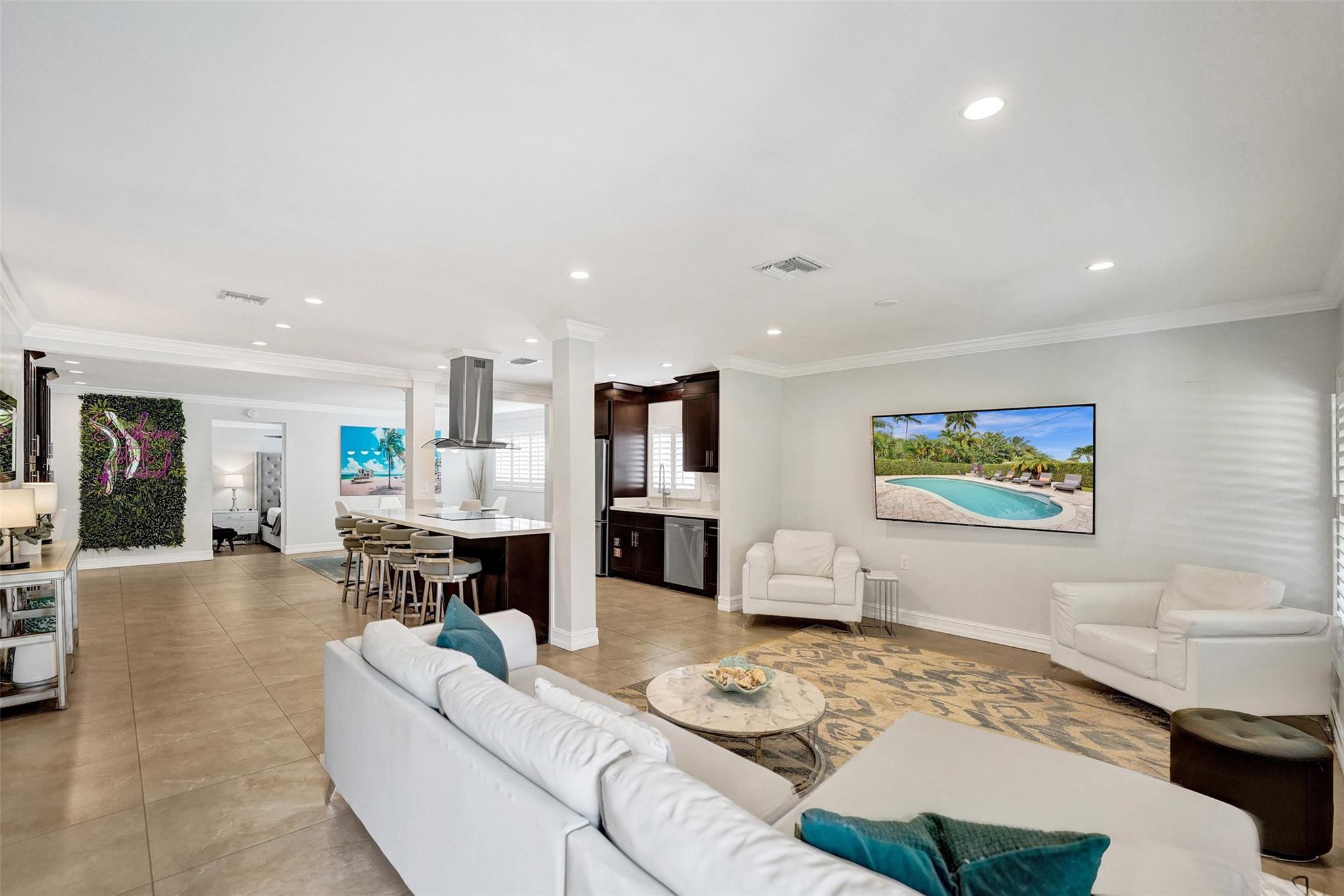 1245 NE 17th Way Fort Lauderdale, FL 33304