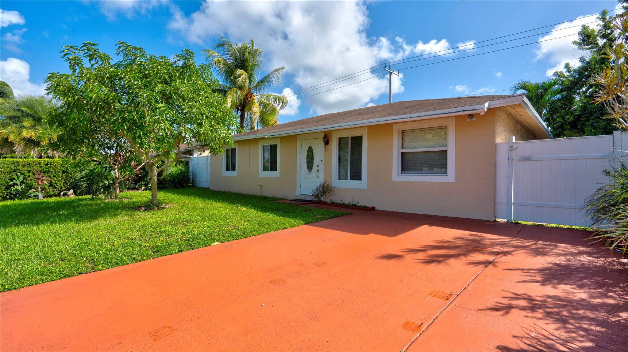 520 SW 81st Ter