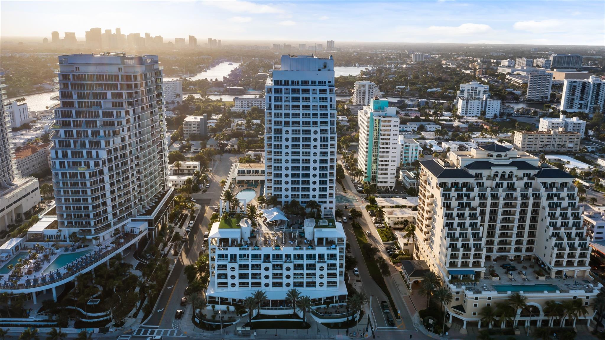 551 N Fort Lauderdale Bch Blvd #R1902 Fort Lauderdale, FL 33304